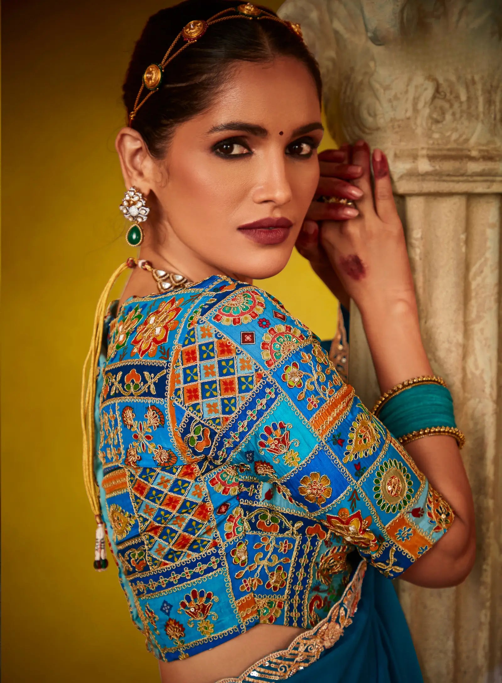 Teal Blue Glass Tissue Saree With Digital Print, Sequence & Thread Embroidery Work - qivii