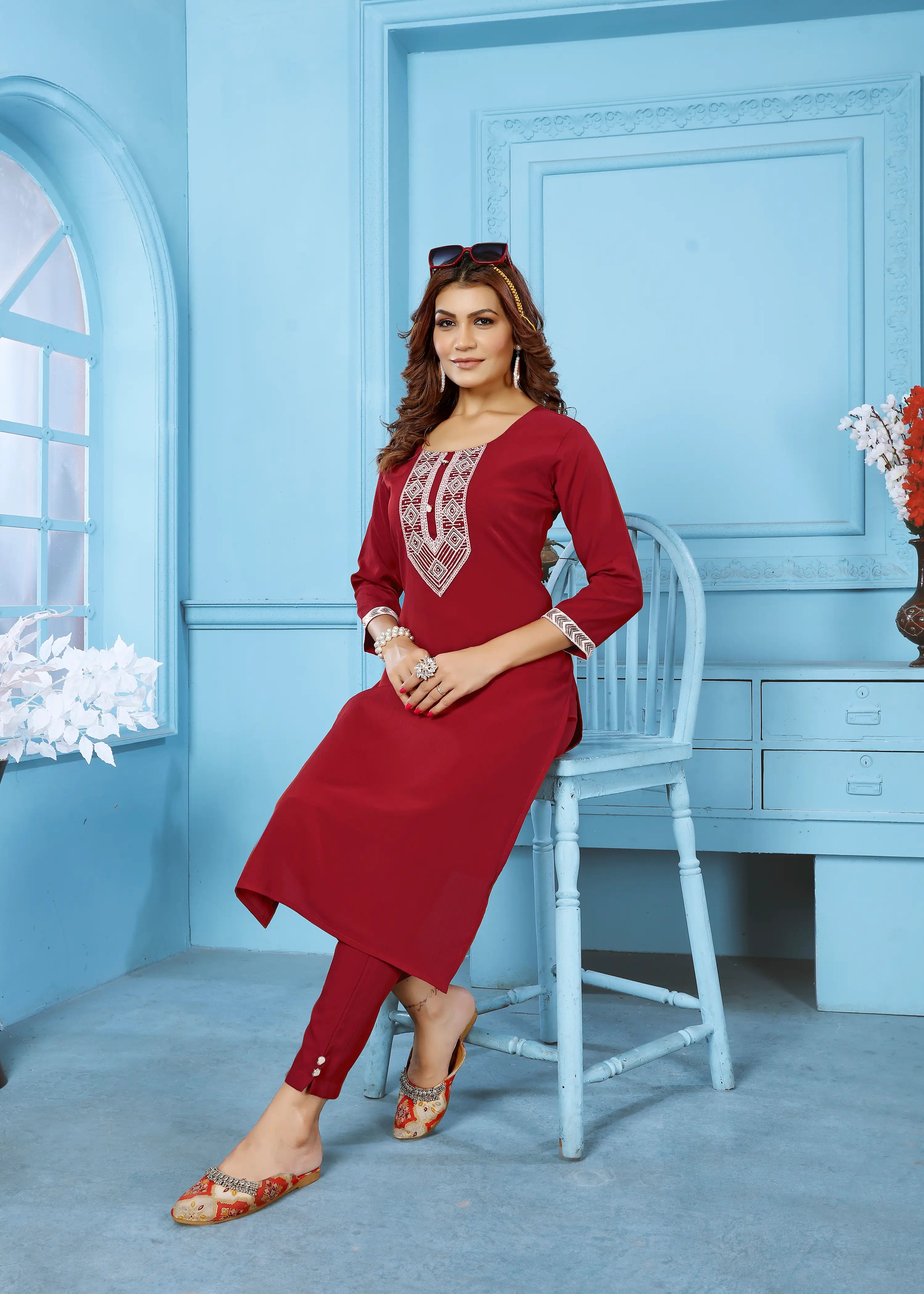 Red Kurta Set With Embroidery Work - qivii