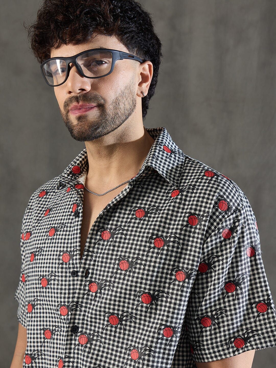 Checkered Bug Graphic Relaxed Fit Shirt