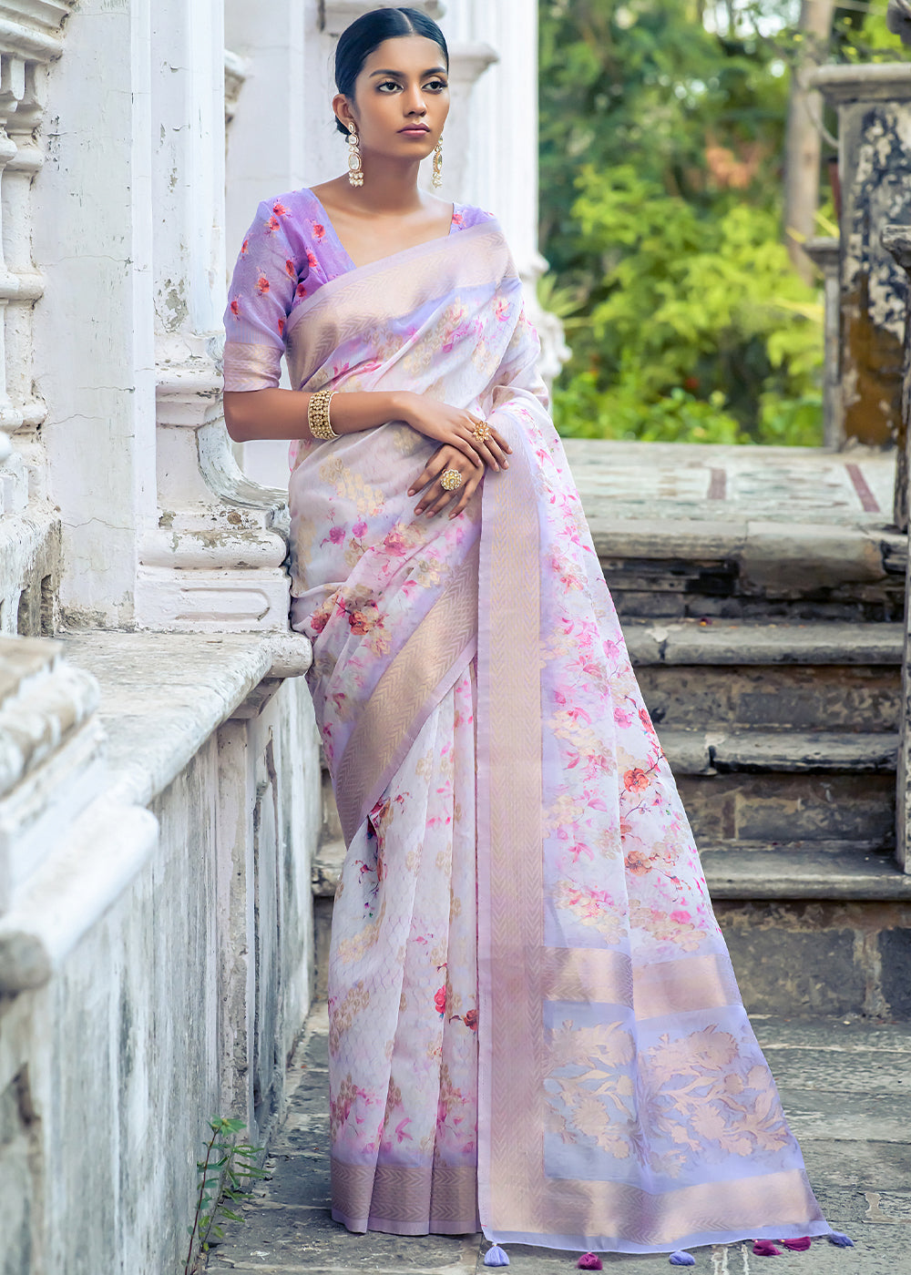 Shades Of Purple Floral Printed Silk Saree - qivii