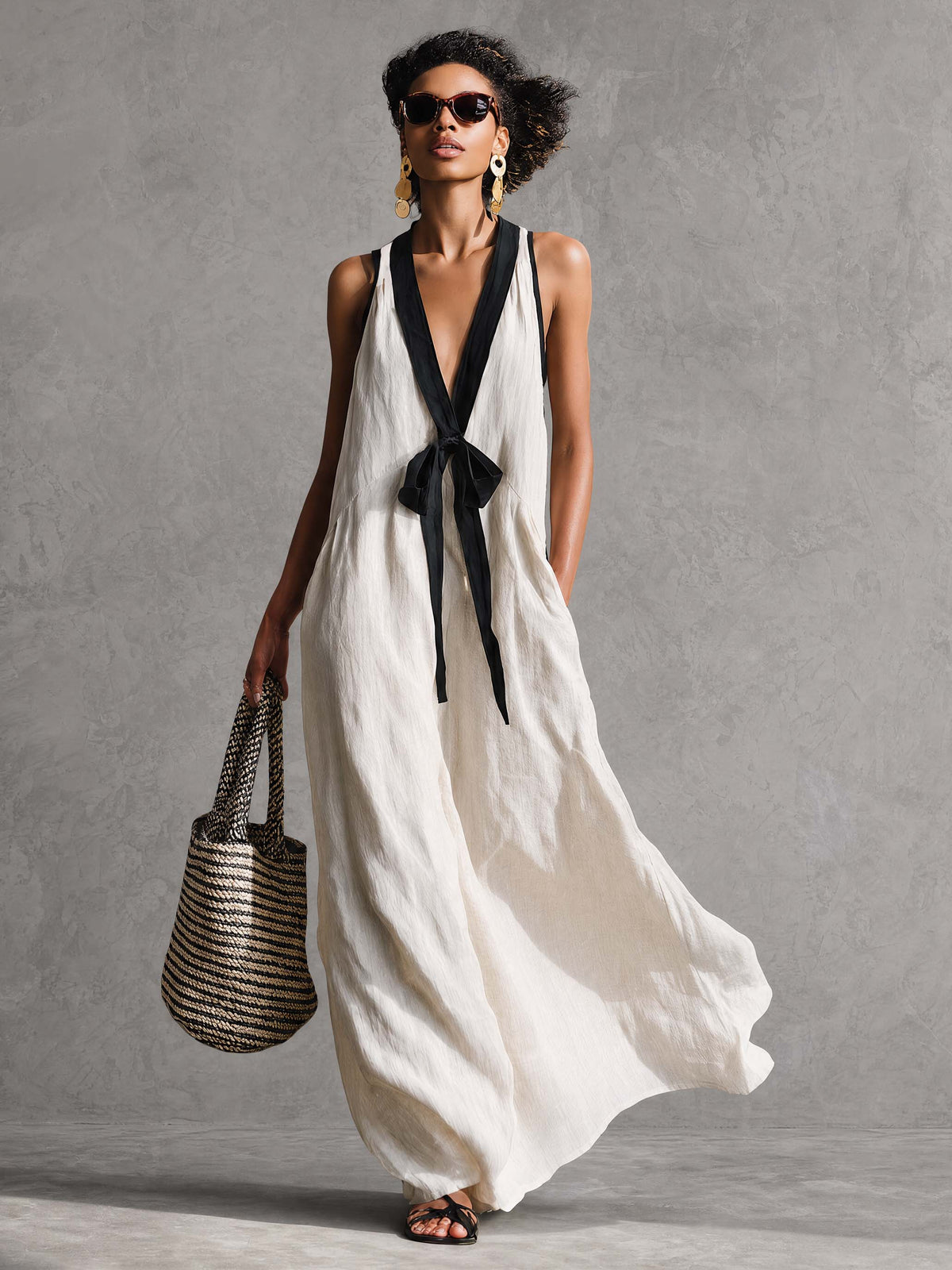 Bohemian Style White And Black Color Blocked Sleeveless V-neck Maxi Dress - By Qivii