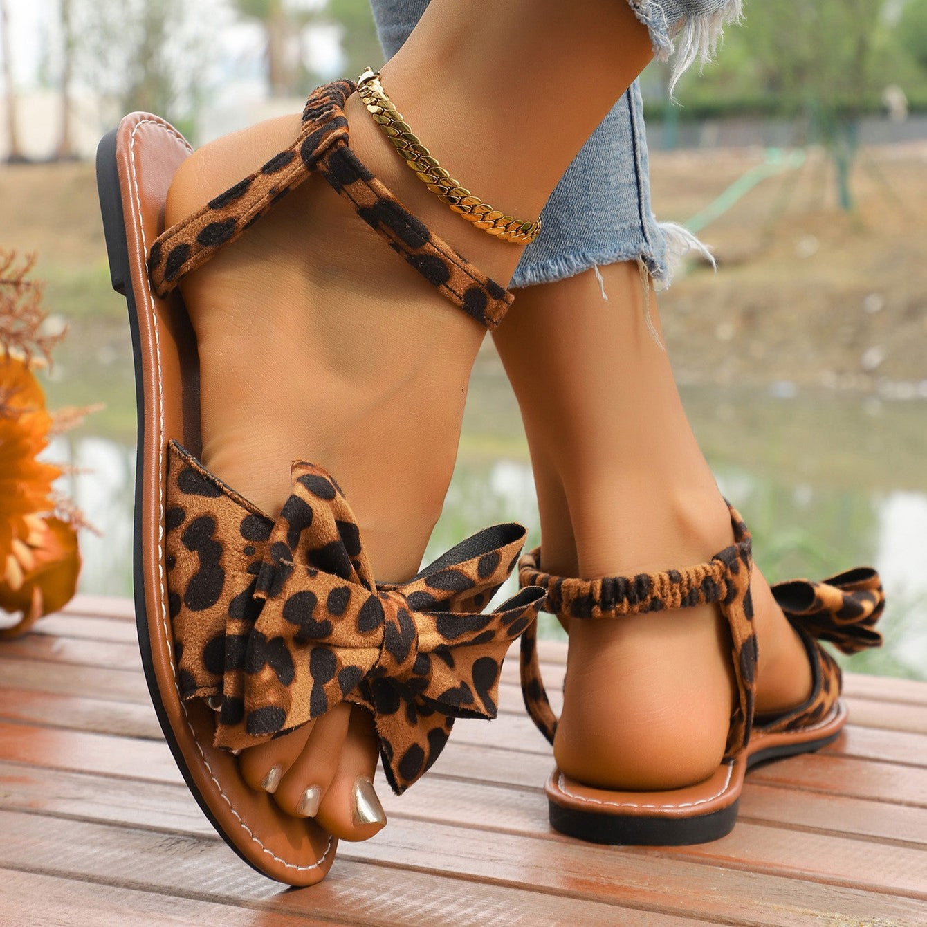 Women’s Grace Flat Sandals – Bow Detail Soft Sole Casual Beach Sandals (US 5–8.5)