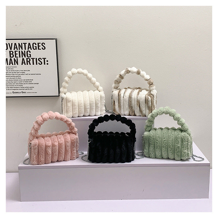 Women‘s Plush Tote & Crossbody Bag – Cloud-Like Soft Minimalist Purse for Everyday Chic
