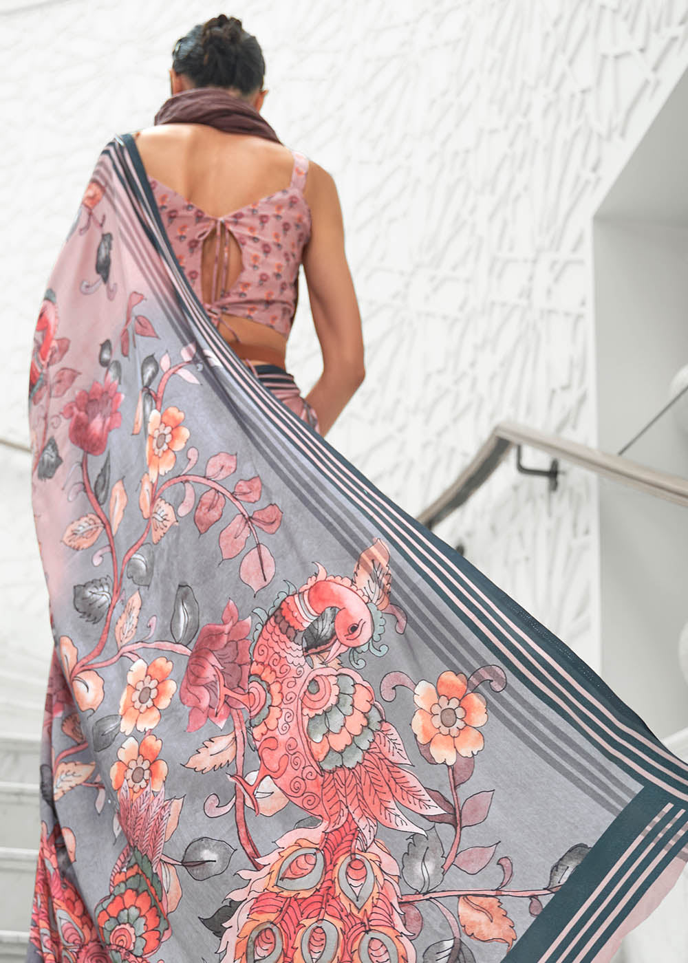 Sweet Pink Digital Floral Printed Crepe Silk Saree - qivii