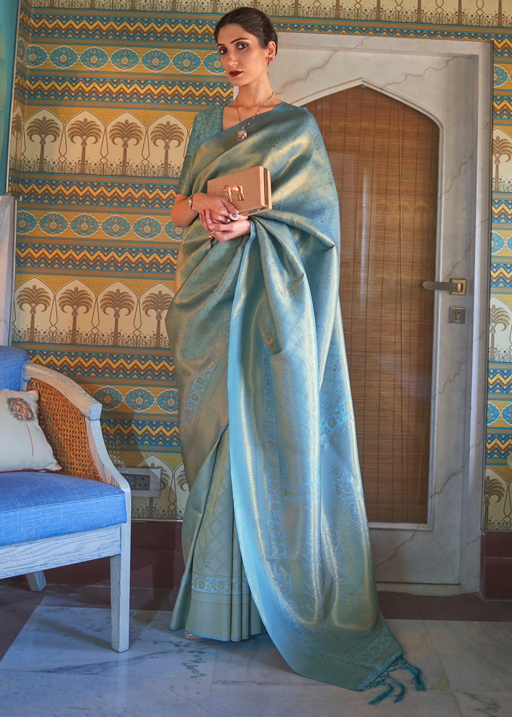 Shades Of Blue Soft Handloom Weave Kanjivaram Silk Saree : Festival Edition - qivii