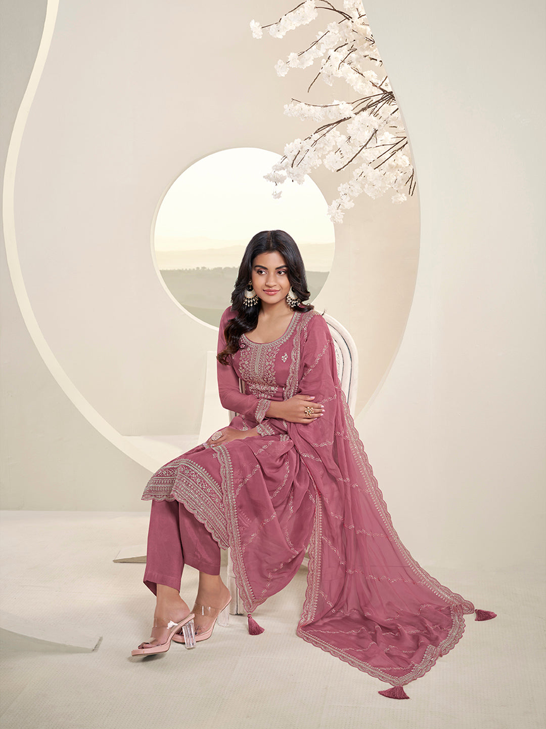 Pink Lucknowi Thread and Sequins Embroidery Kurta Suit Set
