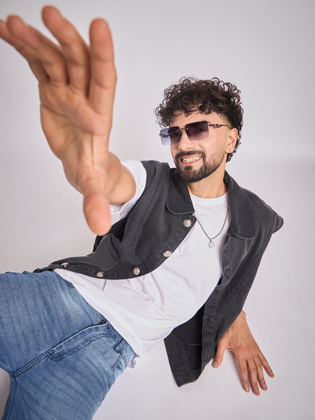 Black Cut-Sew Sleeveless Denim Jacket