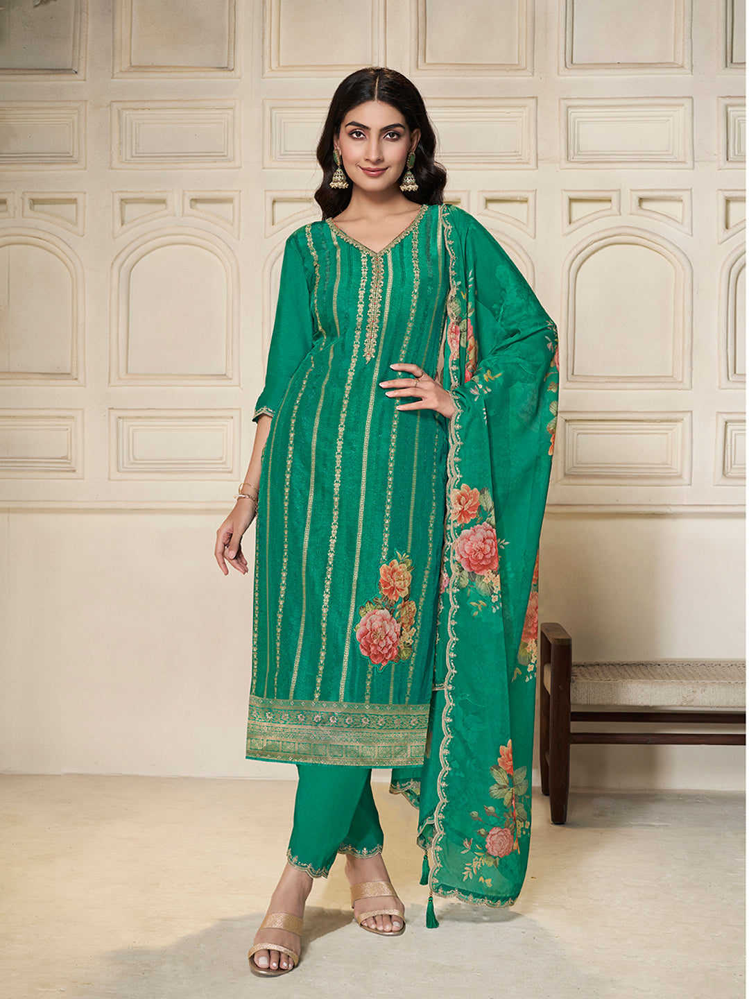 Green Dola Silk Jacquard weave with Applique patch Kurta Suit set - qivii