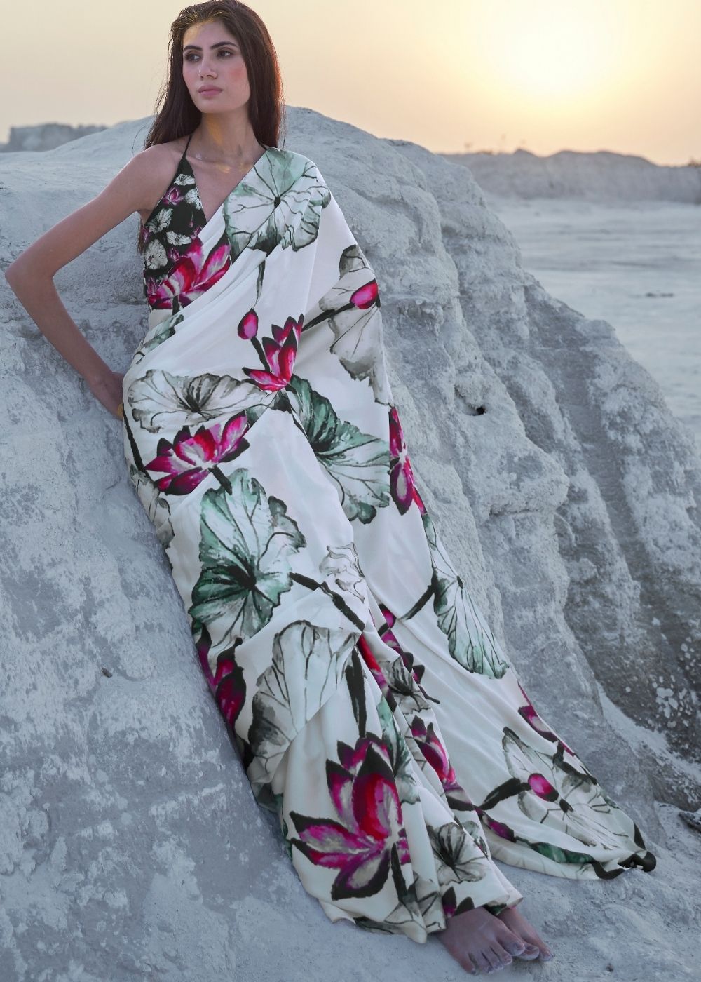 Daisy White Digital Printed Crepe Silk Saree : Top Pick - qivii
