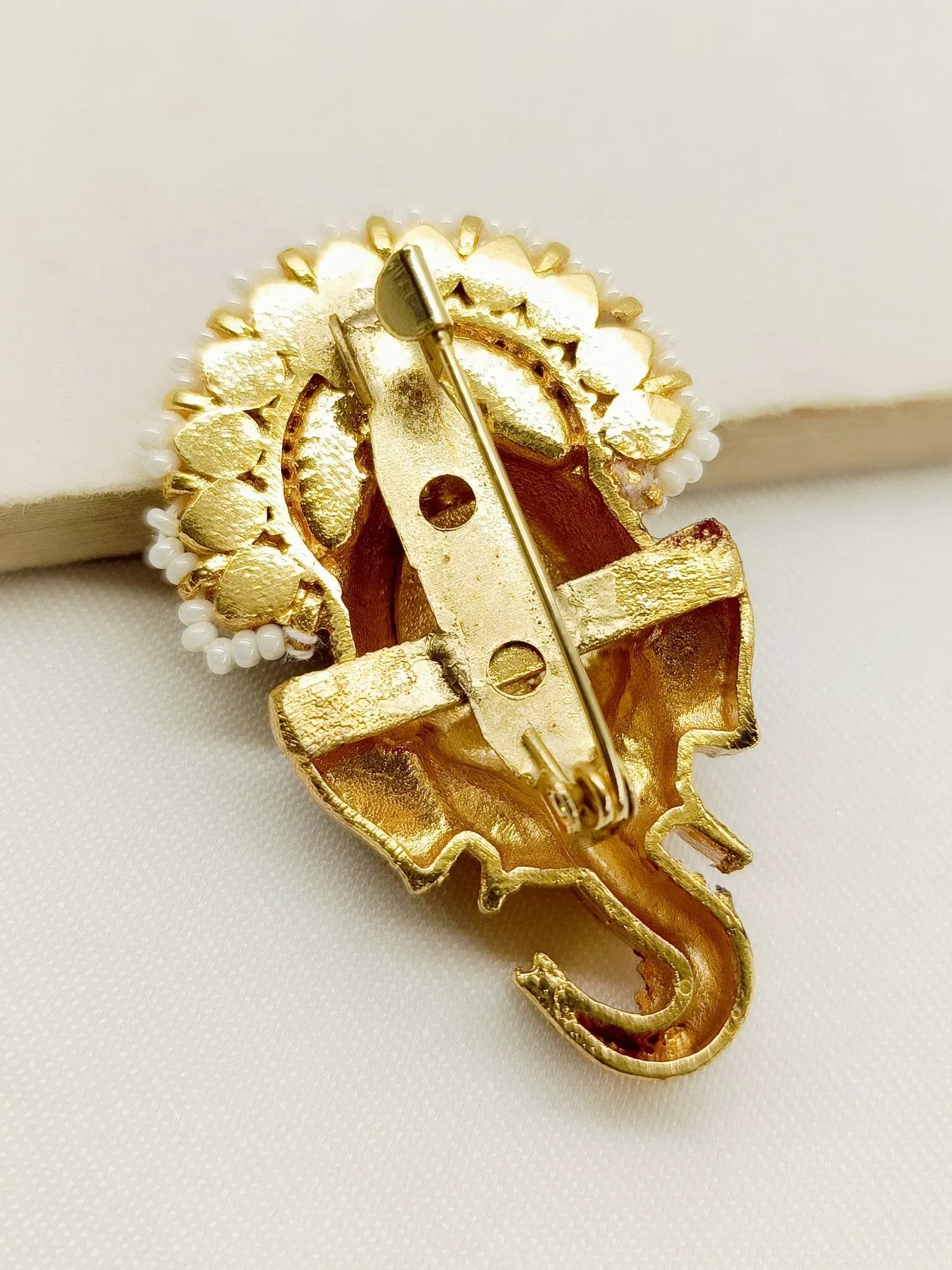 Dhuni Multi Colour Ganesh Ji Brooch