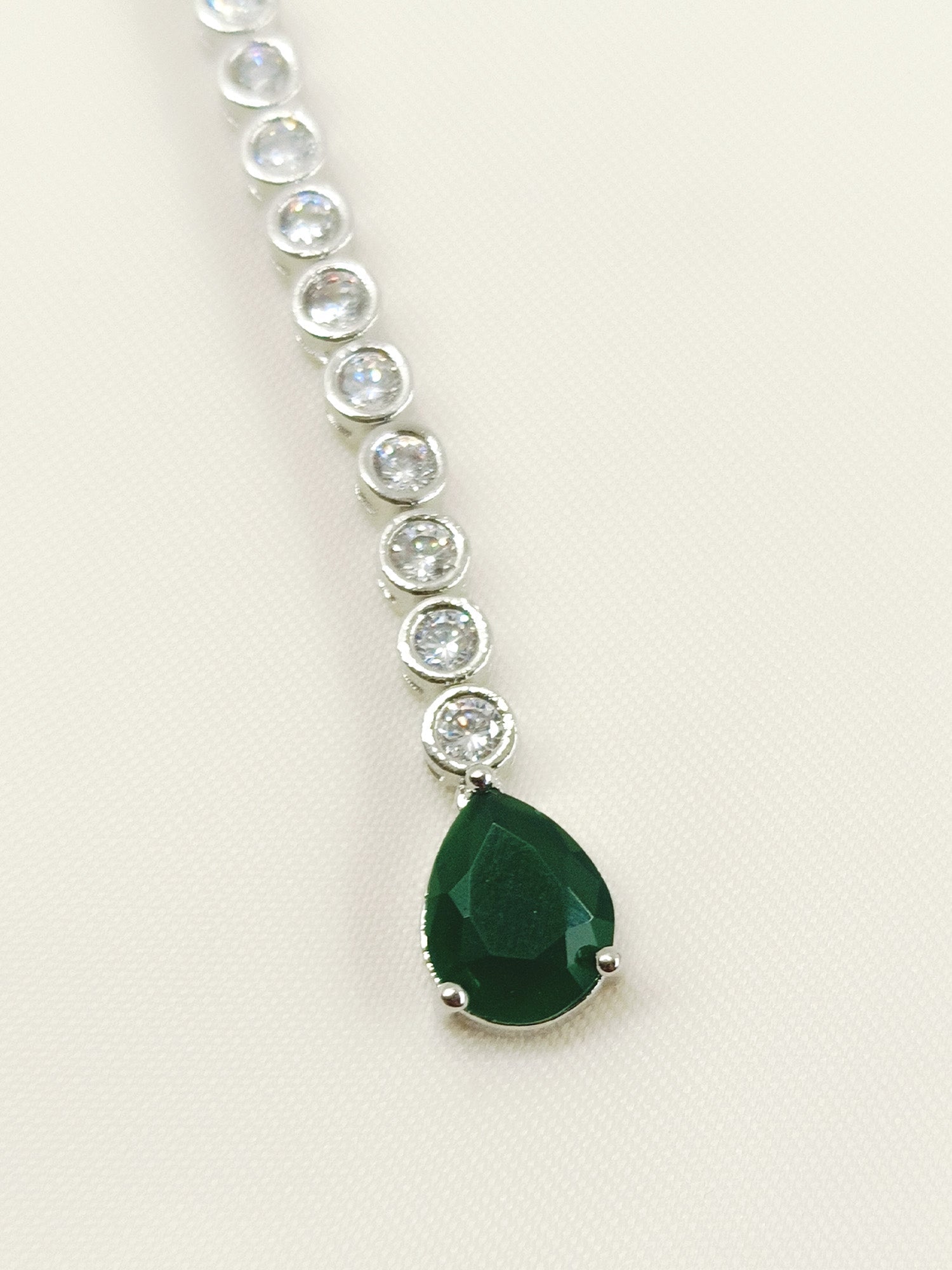 Maadri Green American Diamond Teeka