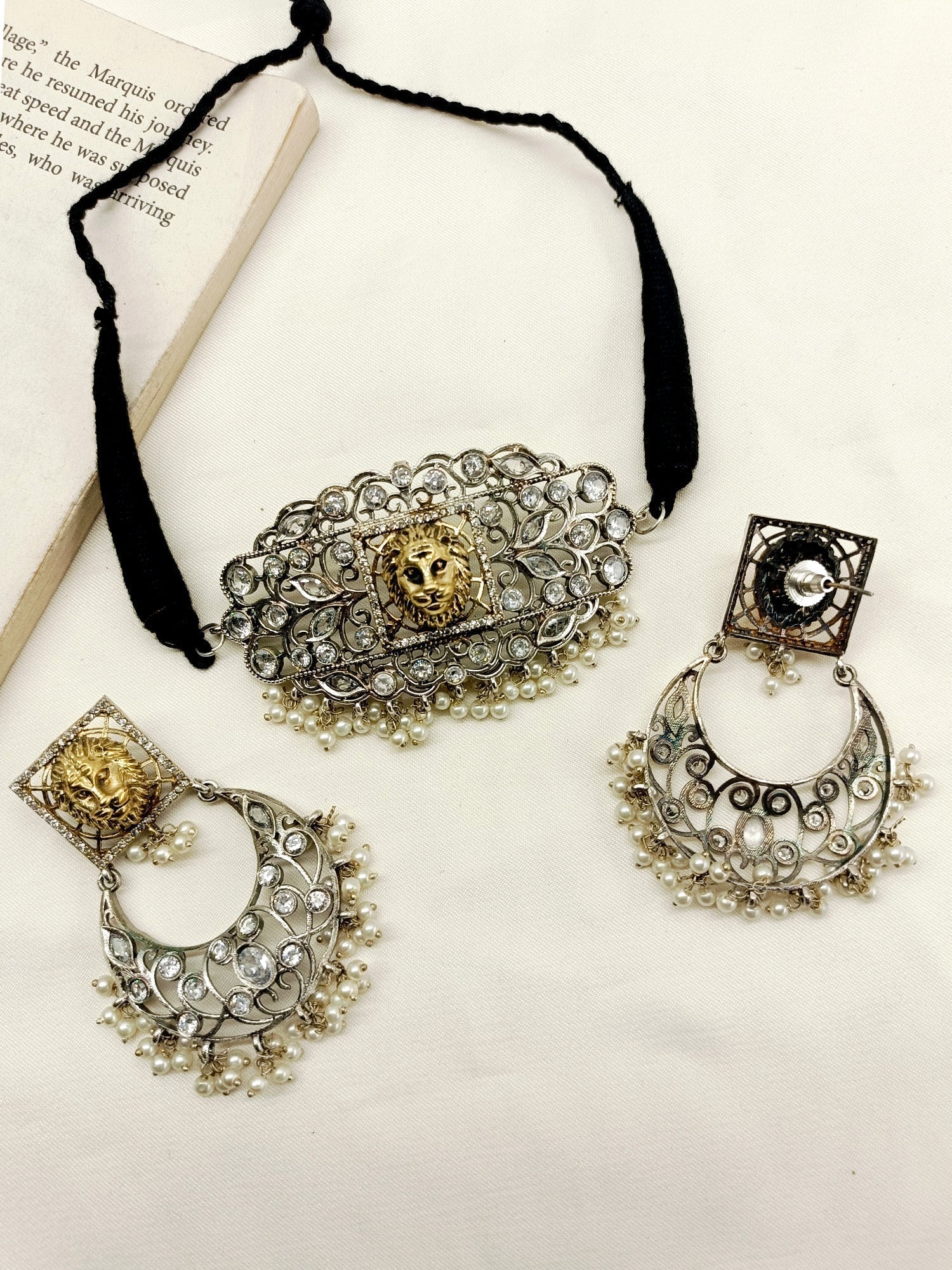 Kaushaleya White Oxidized Choker Set - qivii