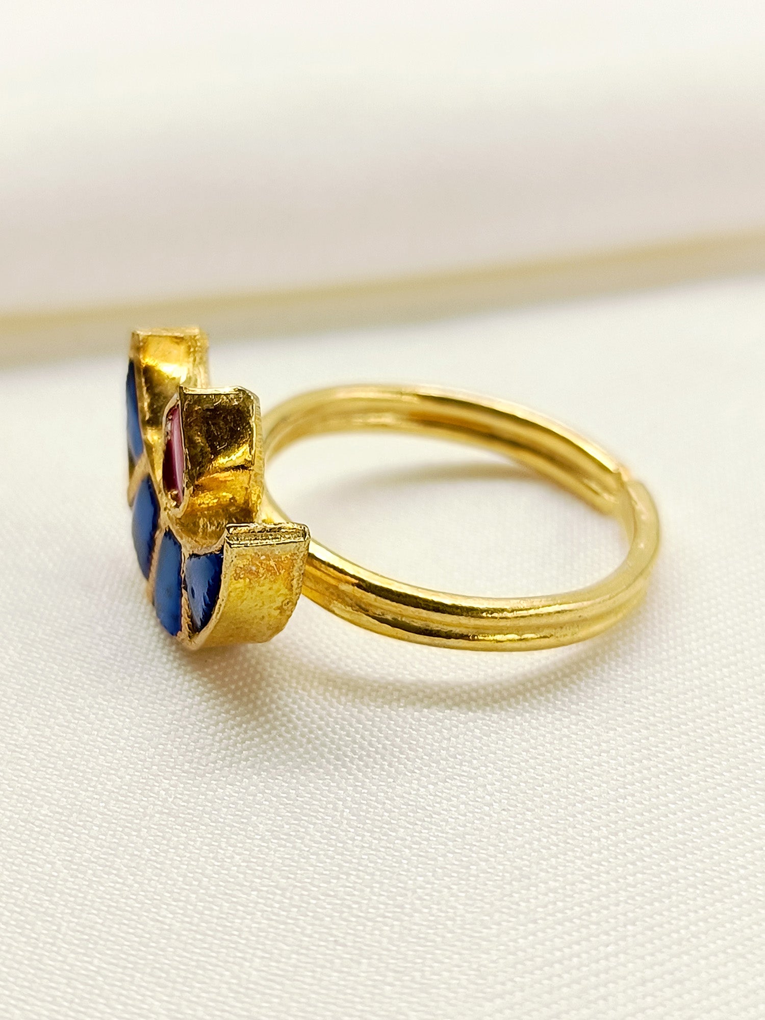 Aaru R & B Kundan Finger Ring - qivii