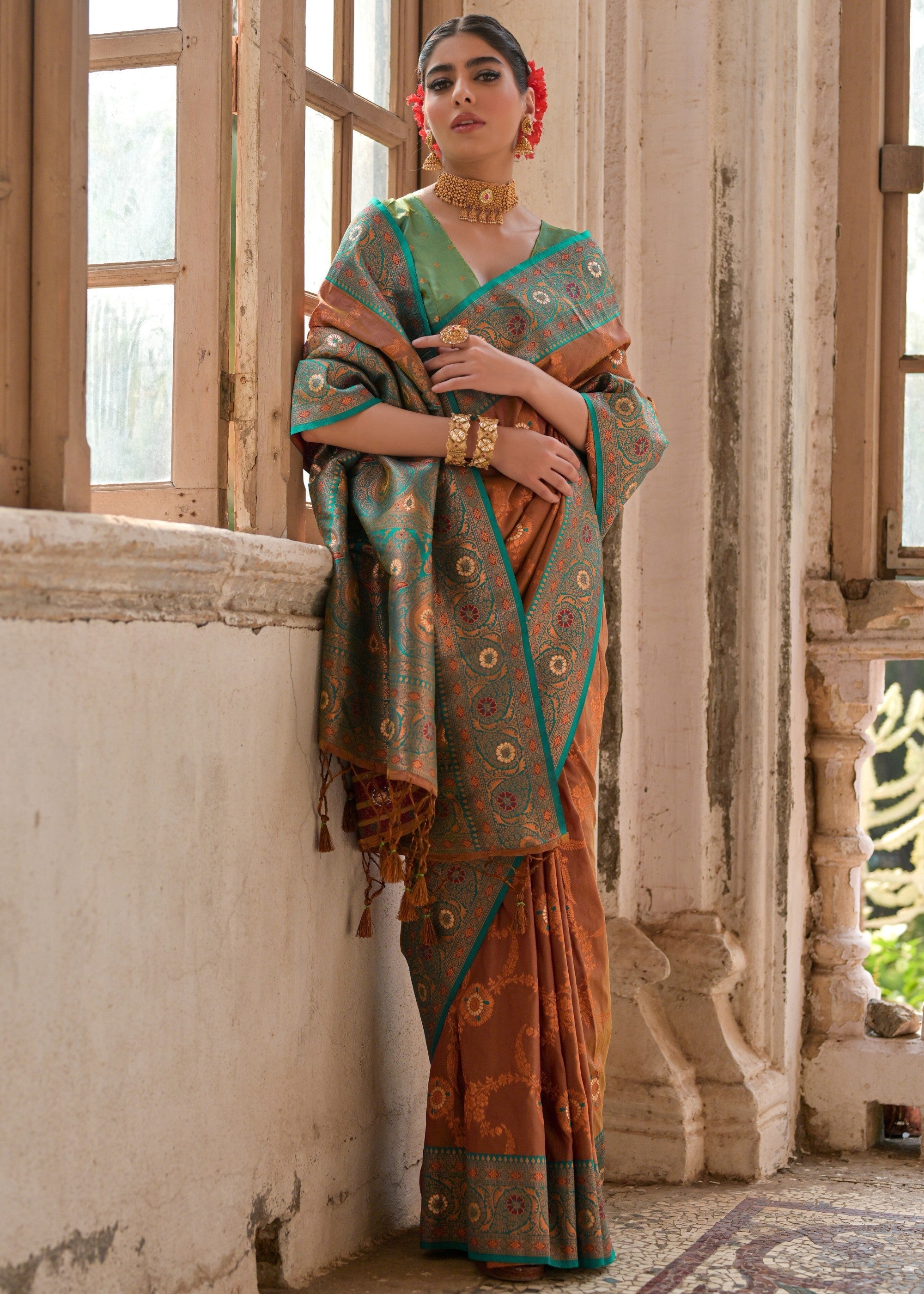 Coffee Brown All Over Flower Printed Zari Woven Banarasi Silk Saree With Contrast Pallu - qivii