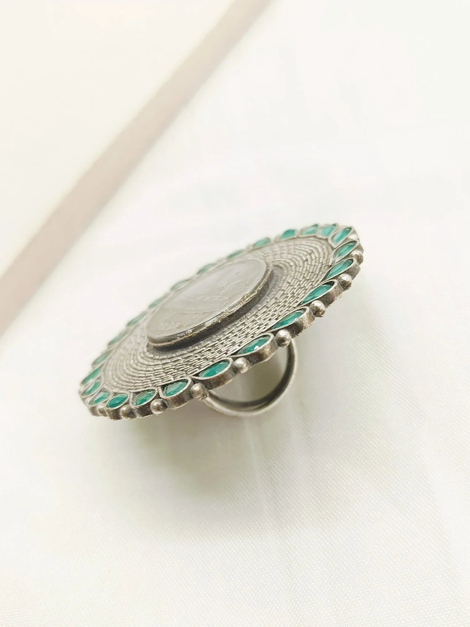 Nayu Green Oxidized Finger Ring