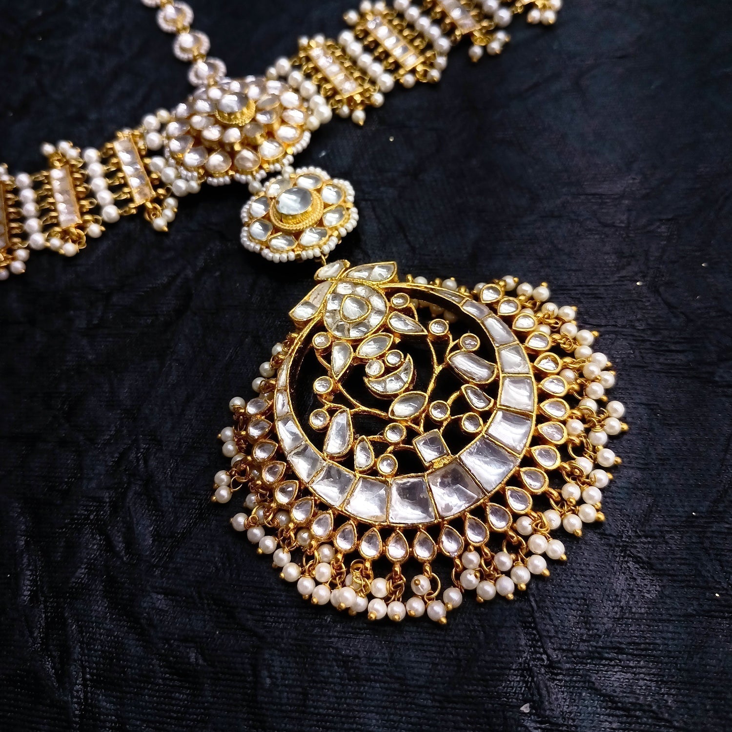 Sona Pachi Kundan Sheeshpatti With Teeka - qivii