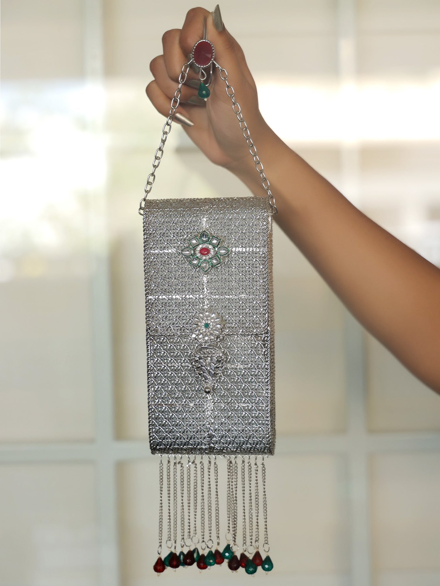 Nora Silver Mobile Pouch - qivii