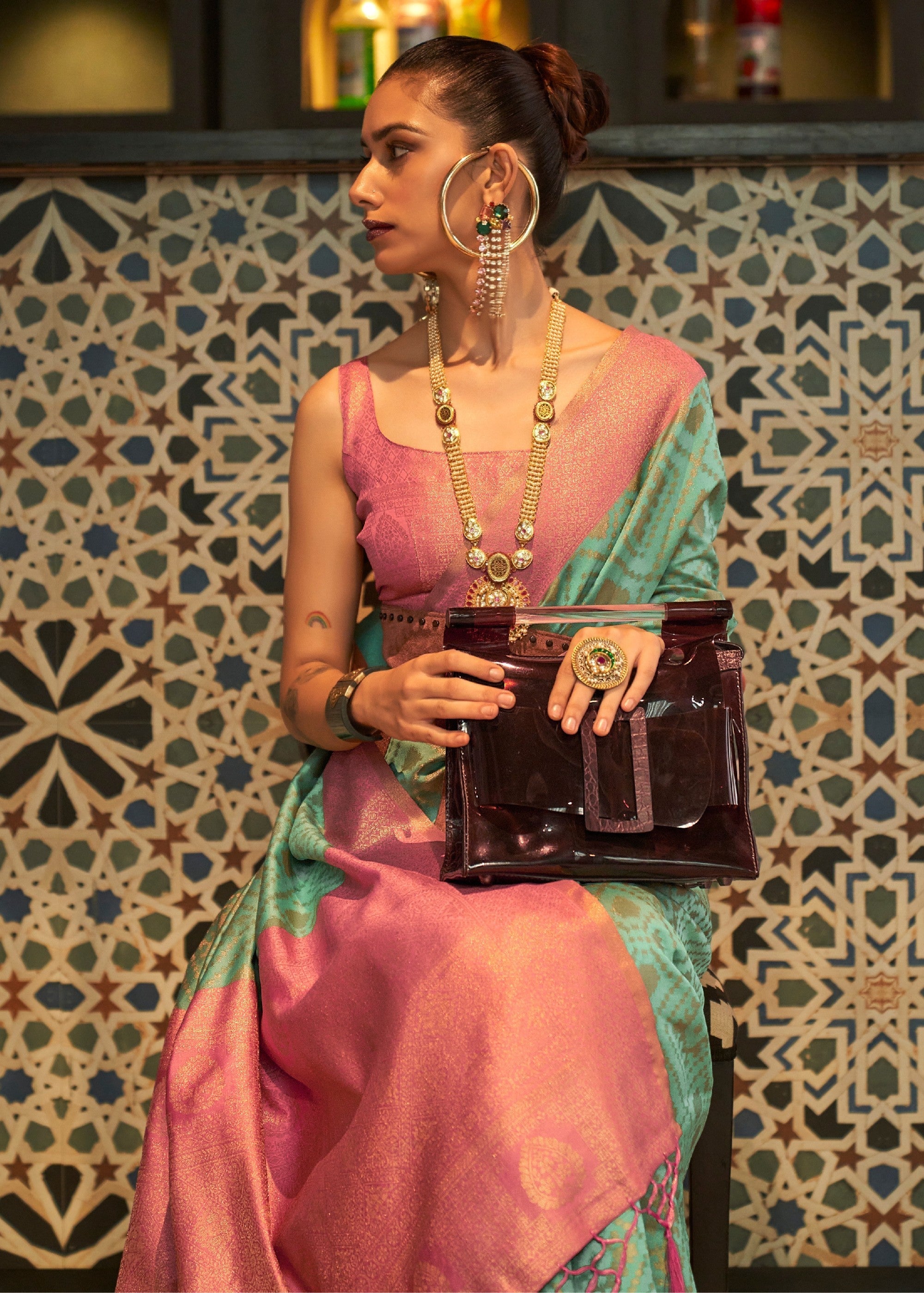 Green and Flamingo Pink Silk Zari Base Chaap Handloom Weaving Saree - qivii