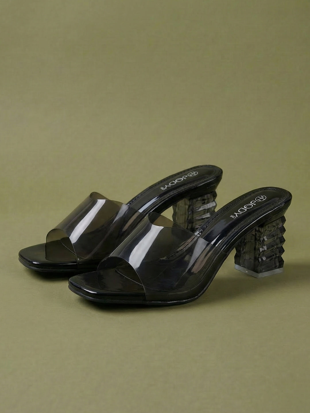 Vitra Heels