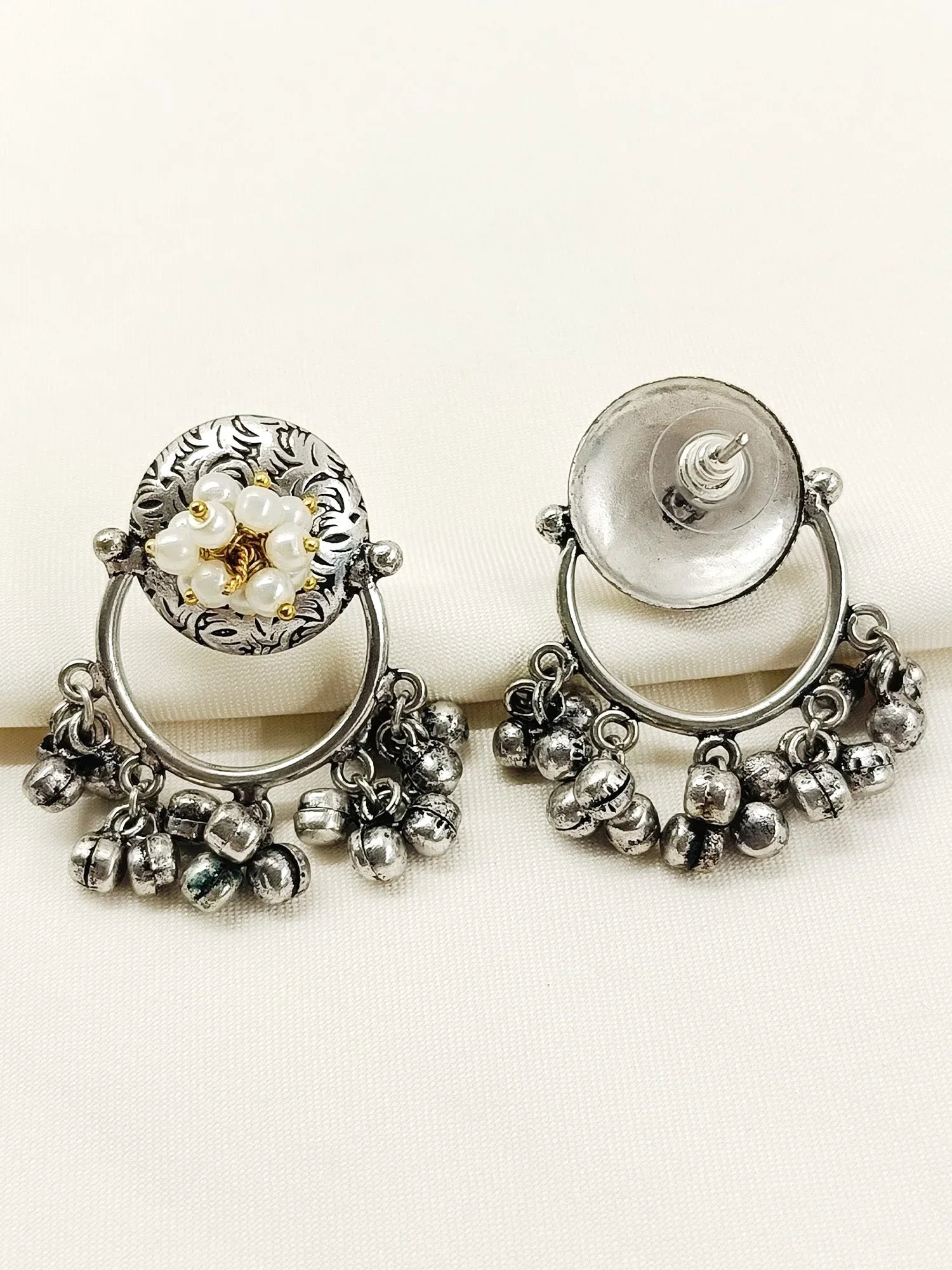 Priti White Oxidized Earring