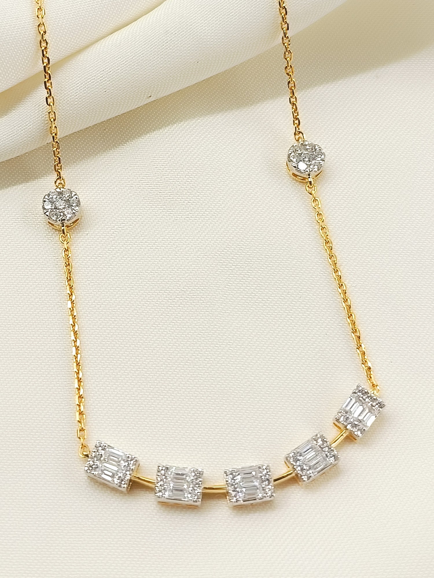 Sumitra 92.5 Silver Swarovski Stone Pendal