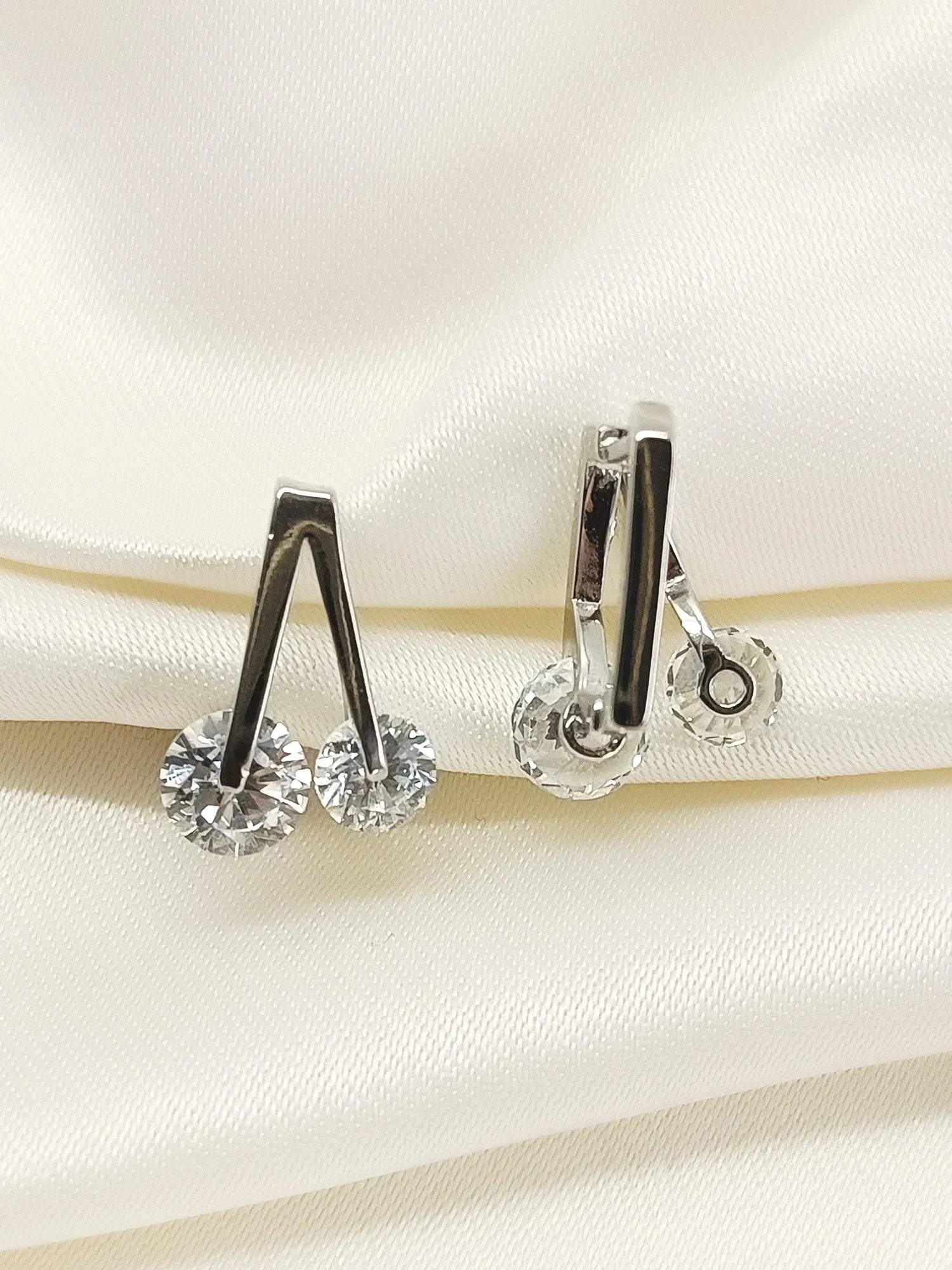Reyhana White 92.5 Silver American Diamond Bali