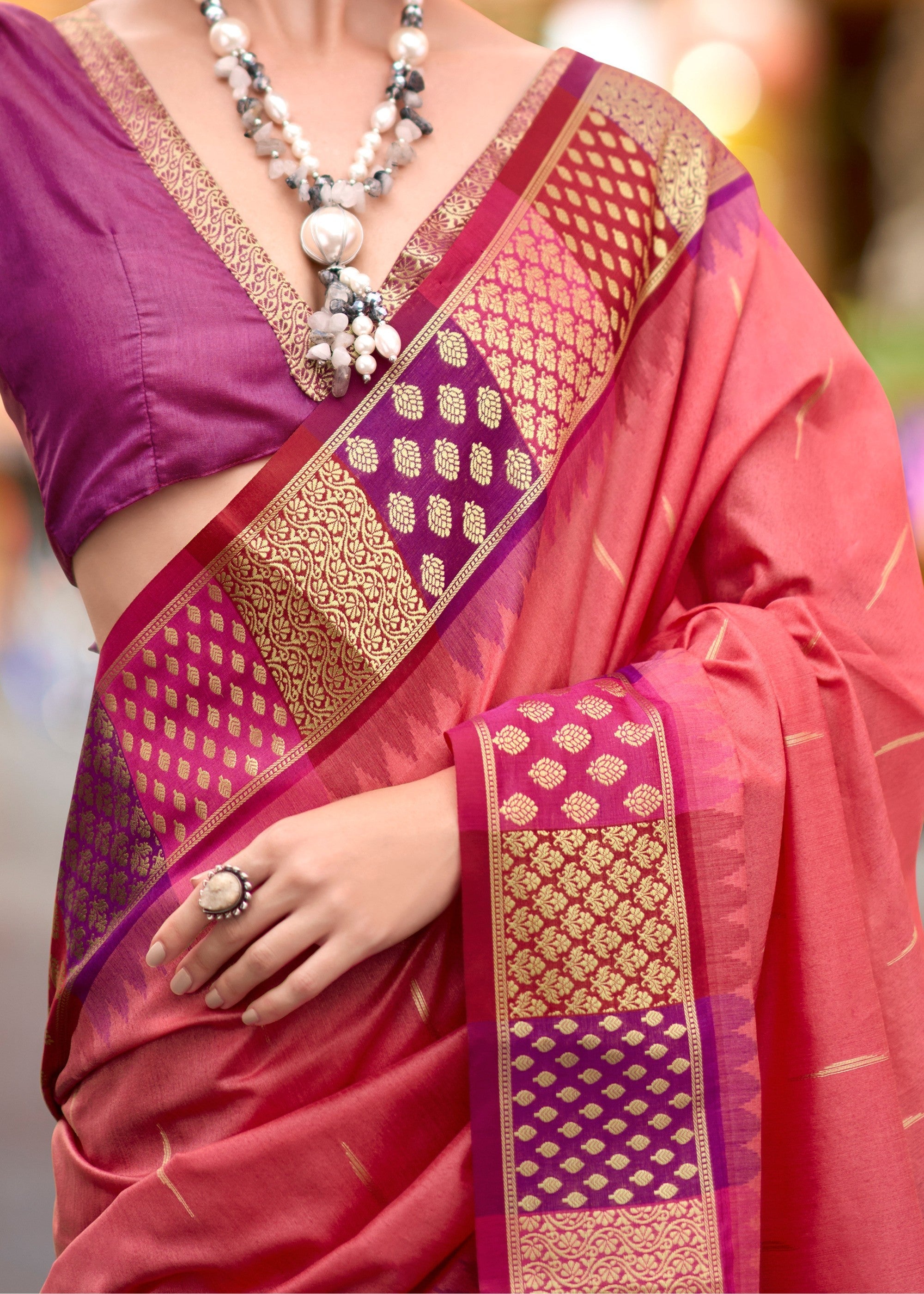 Vivid Peach Banarasi Silk Saree With Beautiful Contrast Border - qivii