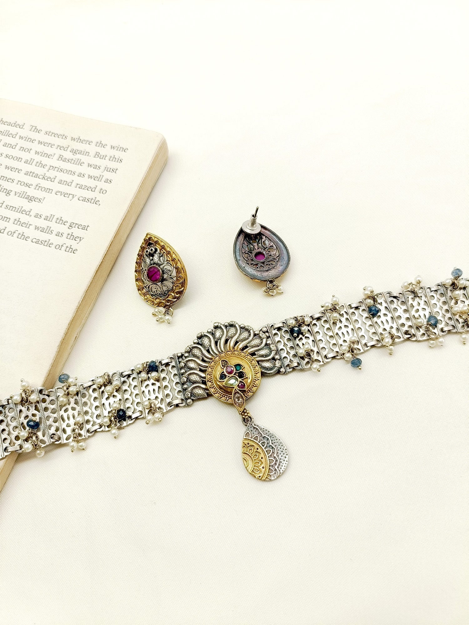 Nilam Multi Colour Oxidized Choker Set - qivii