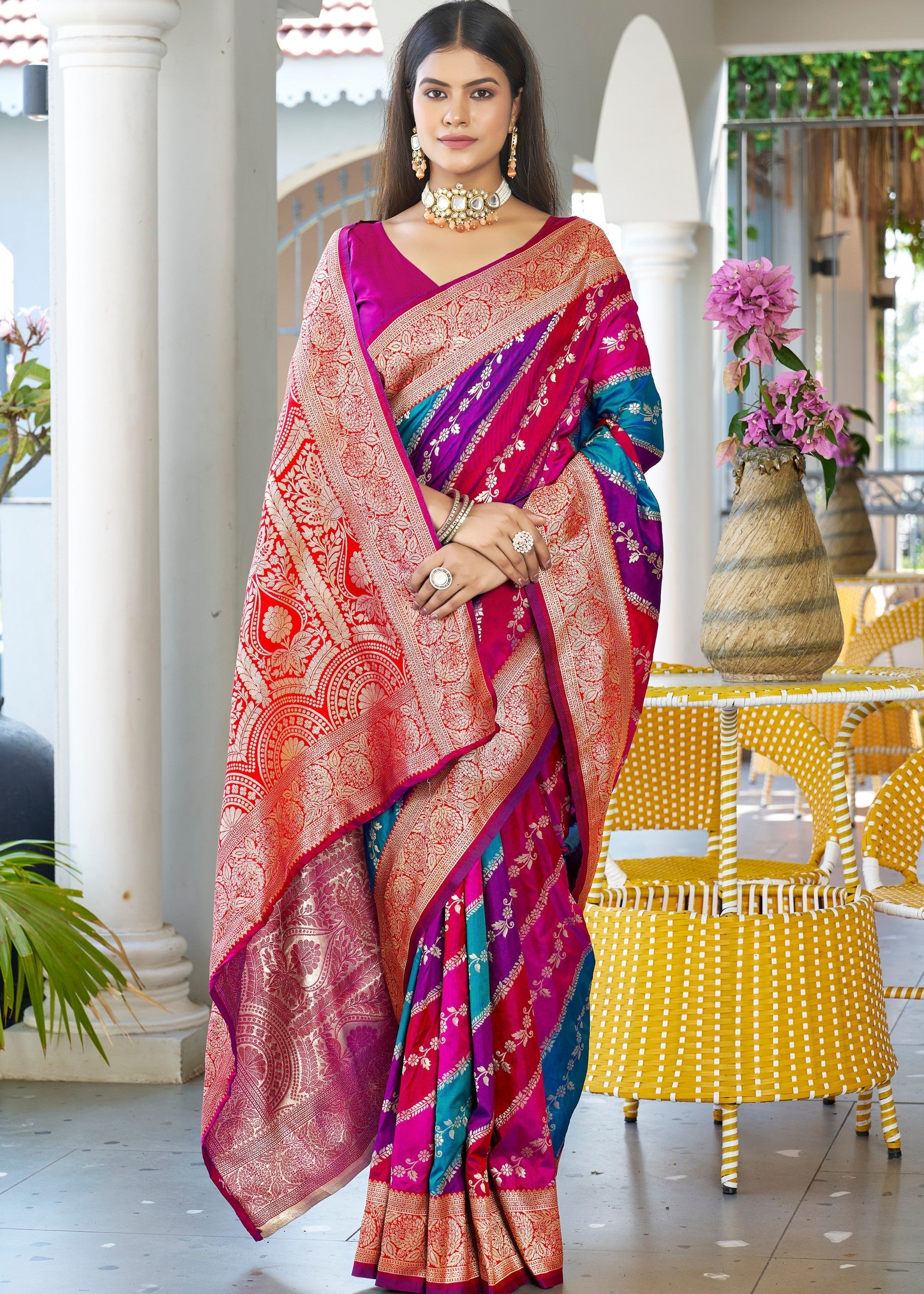 Pink Leriya Zari Woven Banarasi Silk Saree With Contrast Pallu - qivii