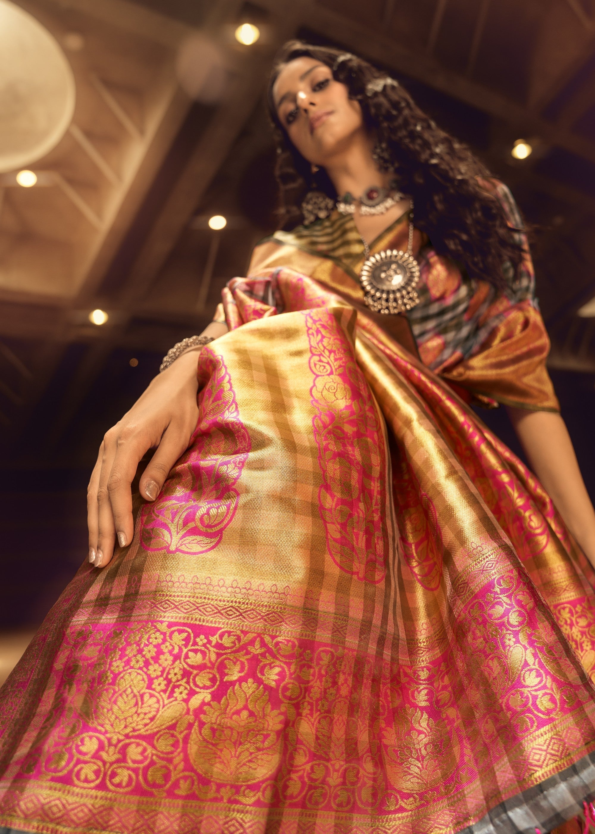 Pink Check Handloom Weaving Silk Saree - qivii