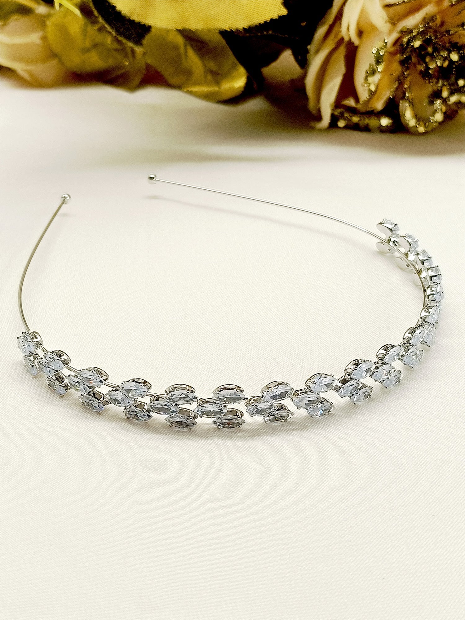 Rakulpreet American Diamond Hair Band - qivii