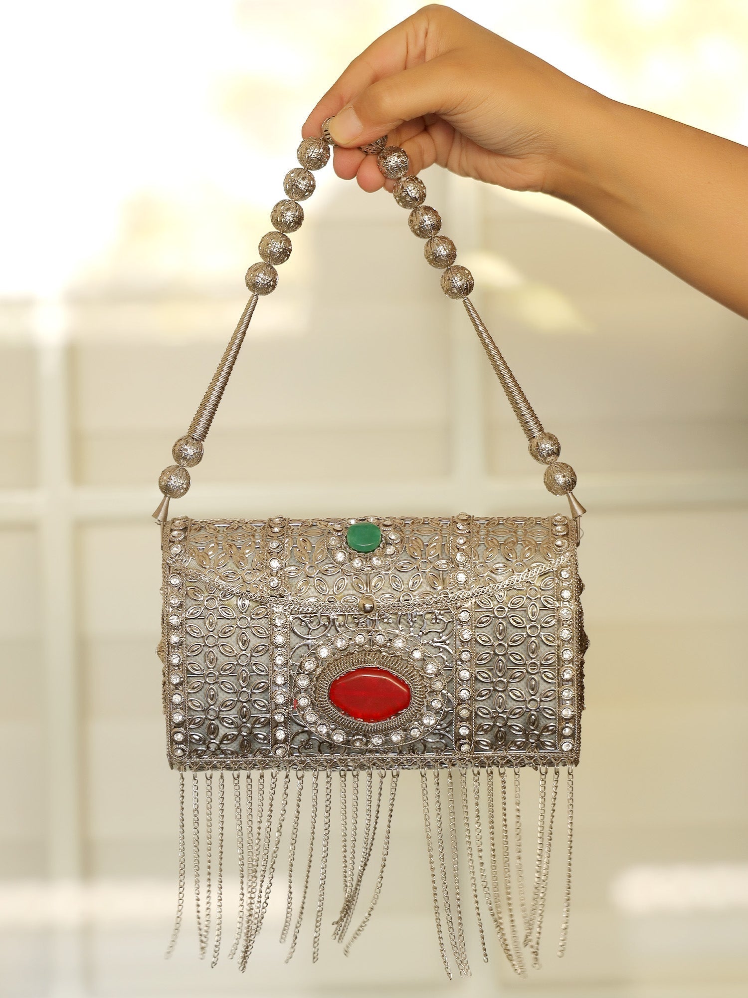 Betty Silver Evening Clutch - qivii