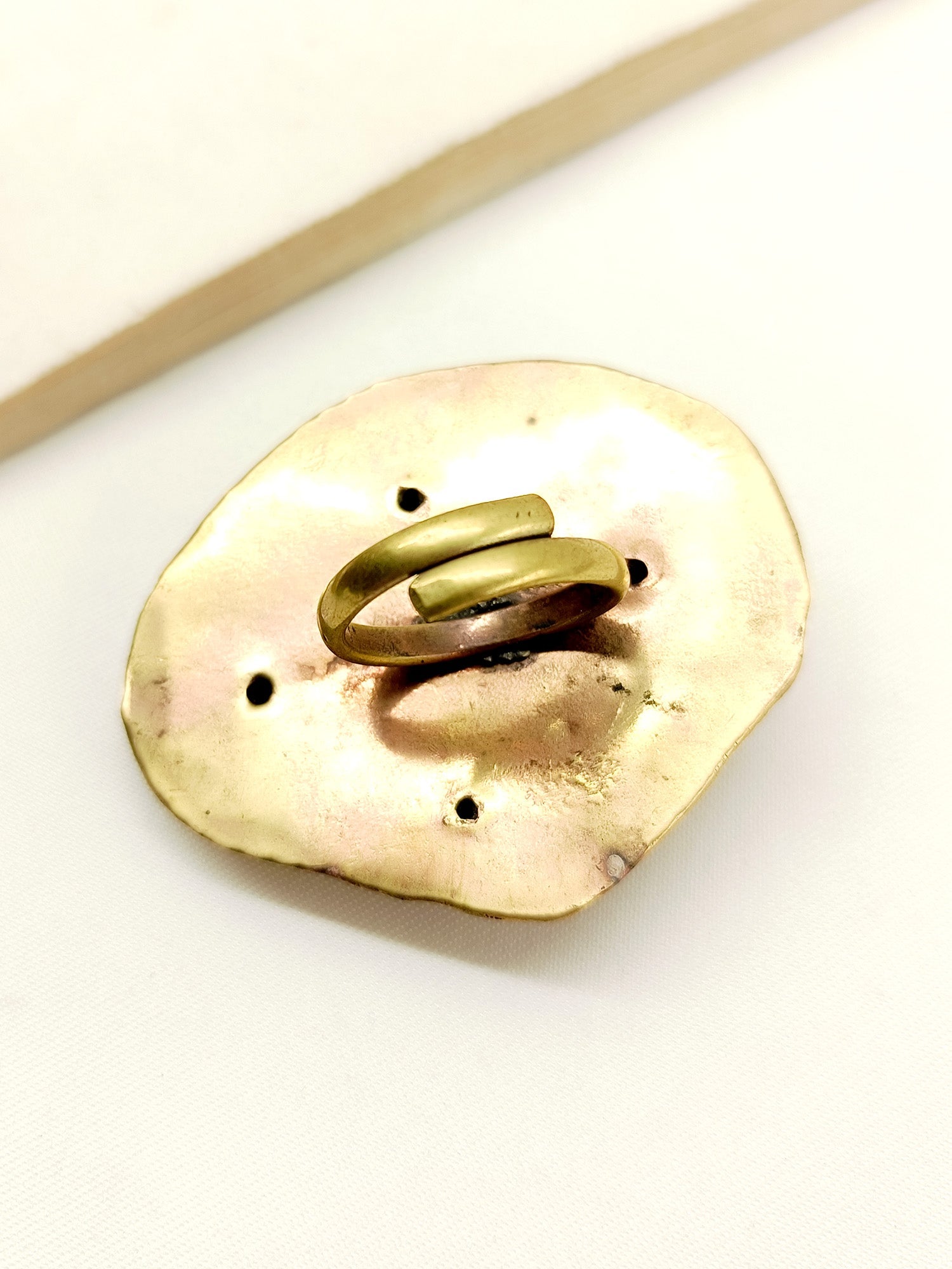 Tasmeera Golden Tribal Finger Ring