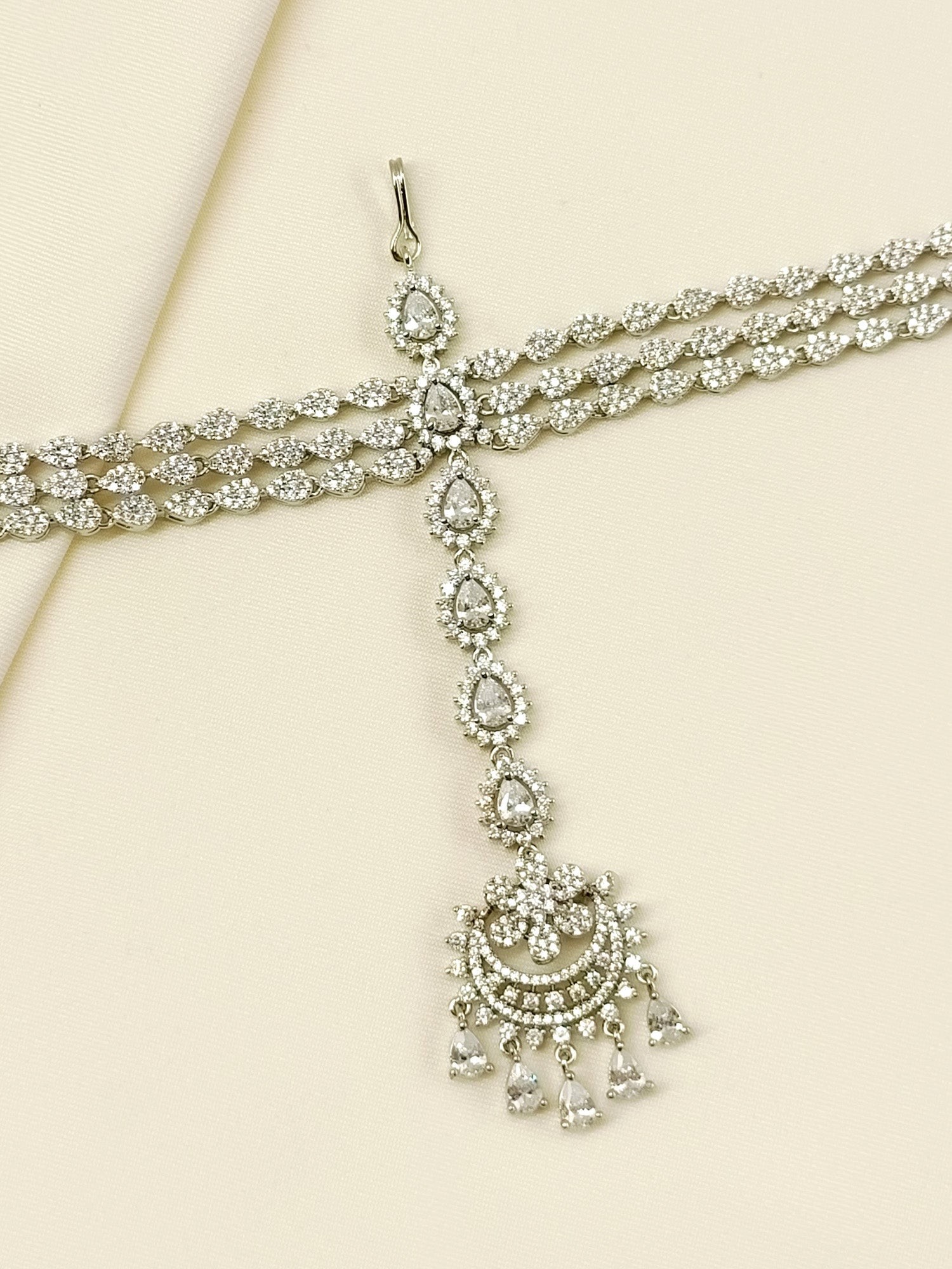 Tanushikha White American Diamond Sheeshphool