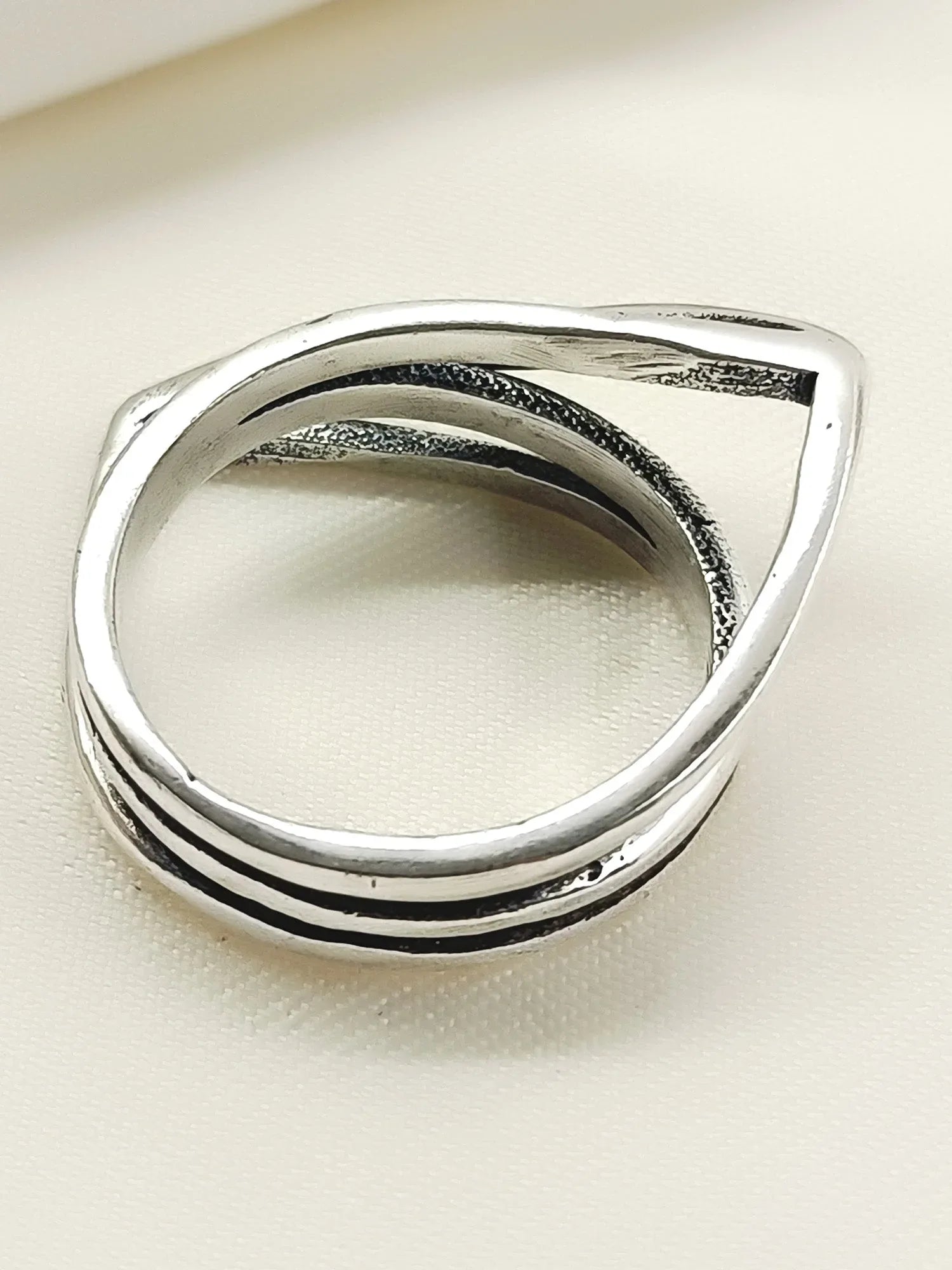 Victoria Silver Western Finger Ring