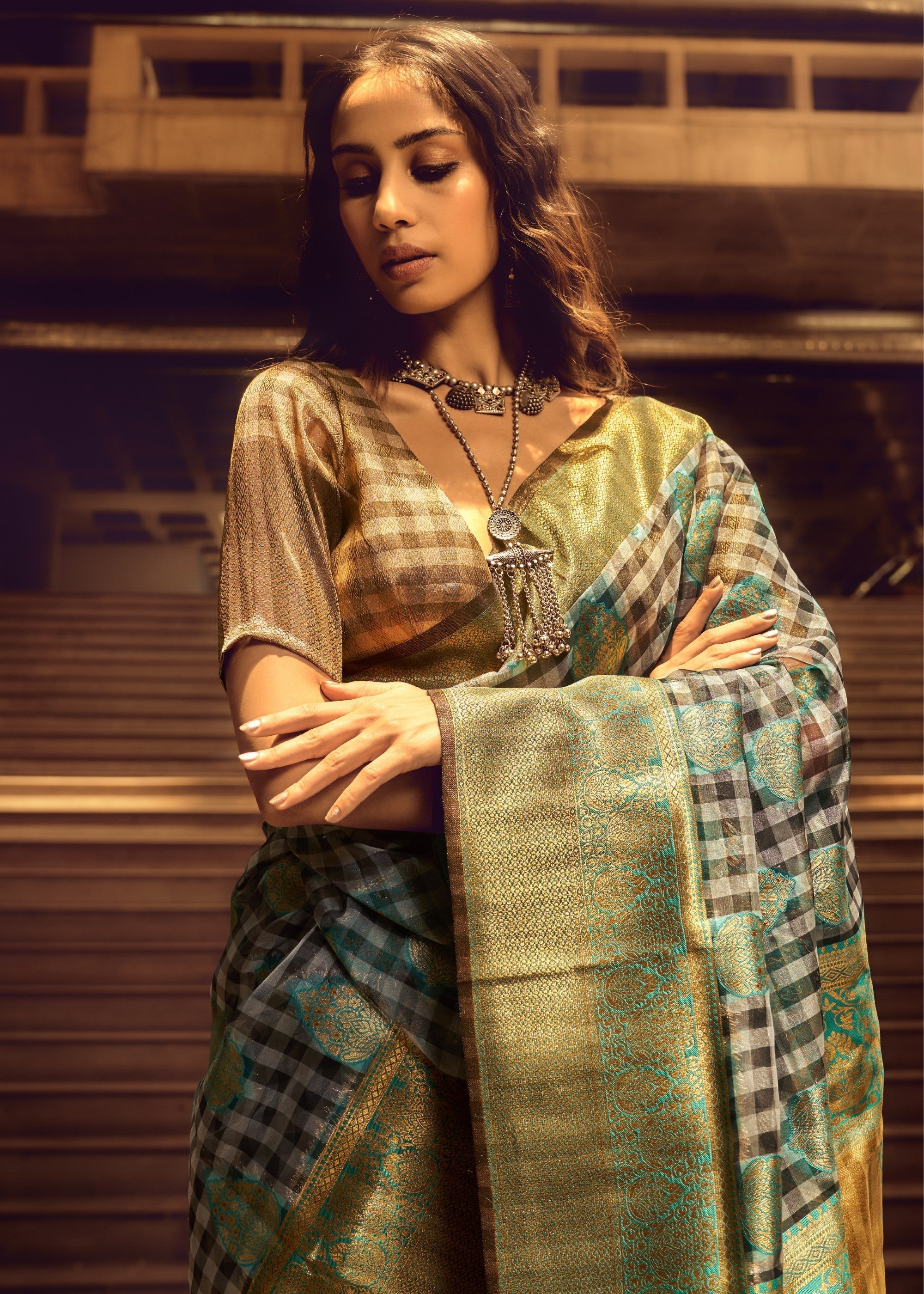 Green Check Handloom Weaving Silk Saree - qivii