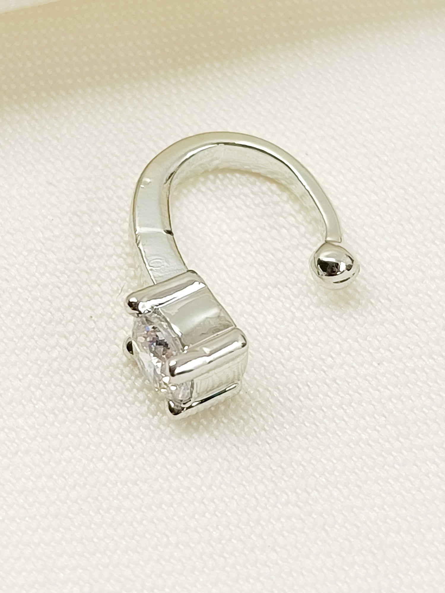 Tapsi Silver American Diamond Pressing Nath