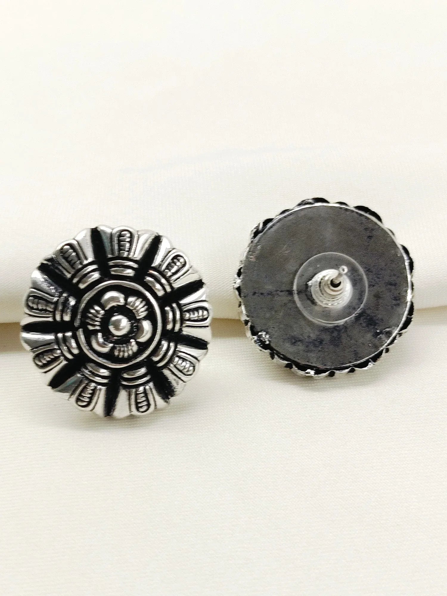 Wazhma Plain Oxidized Tops