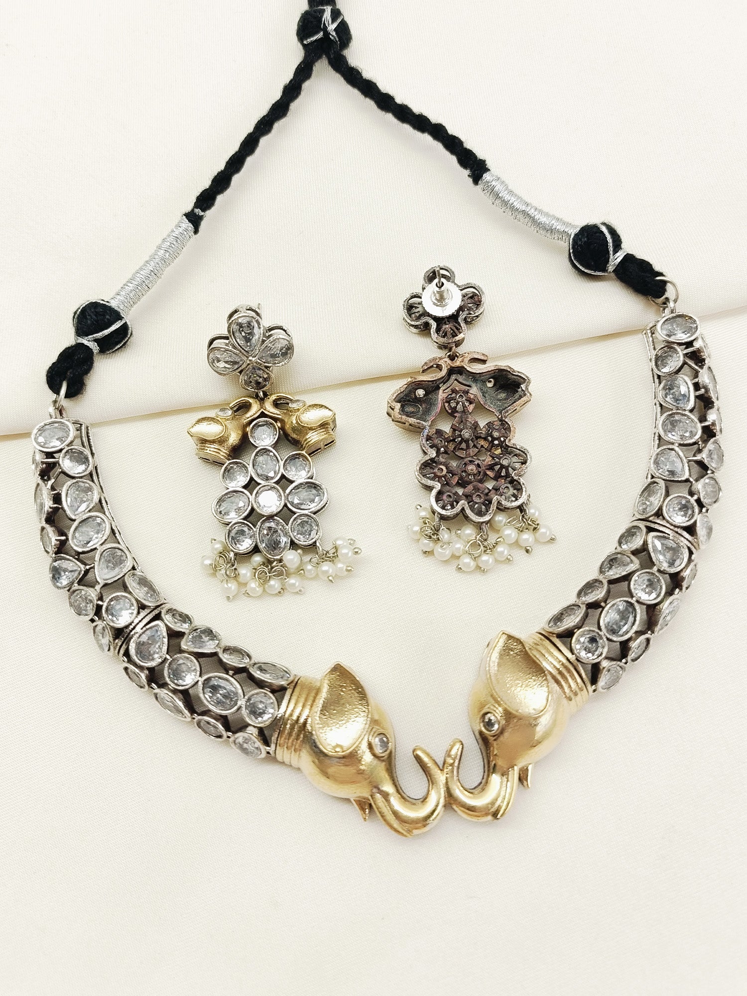 Leylani White Oxidized Choker Set