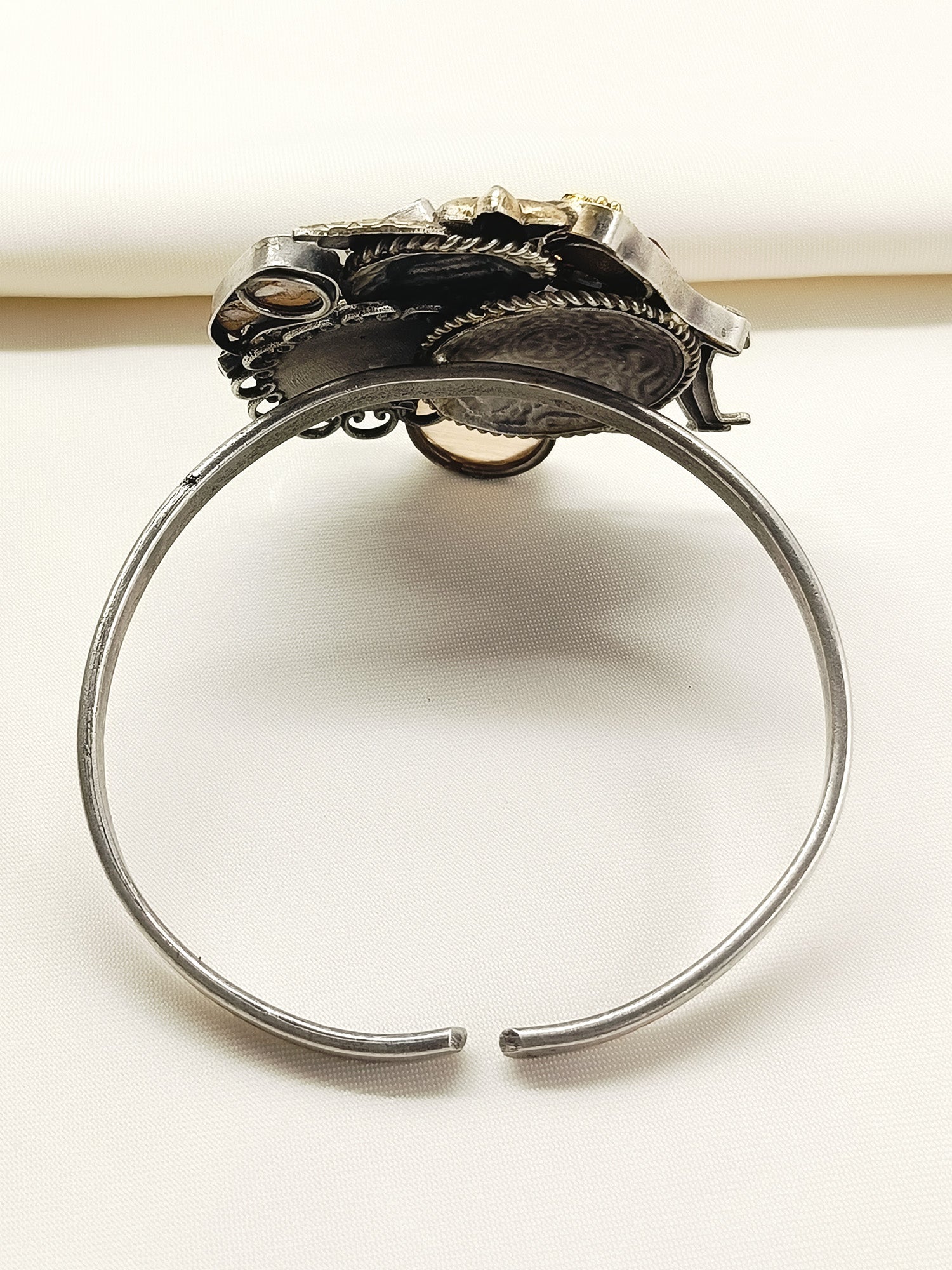 Junnu Multi Colour Oxidized Bracelet