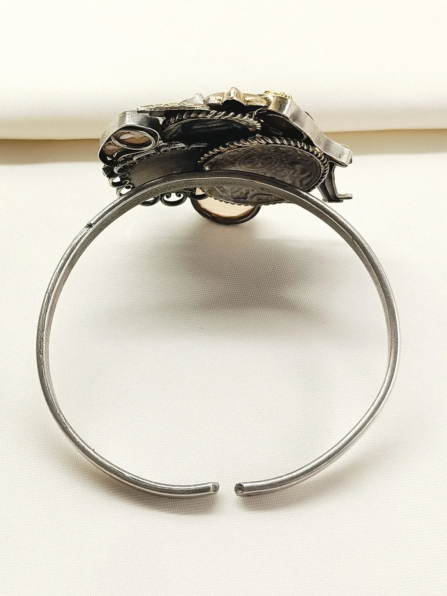 Junnu Multi Colour Oxidized Bracelet