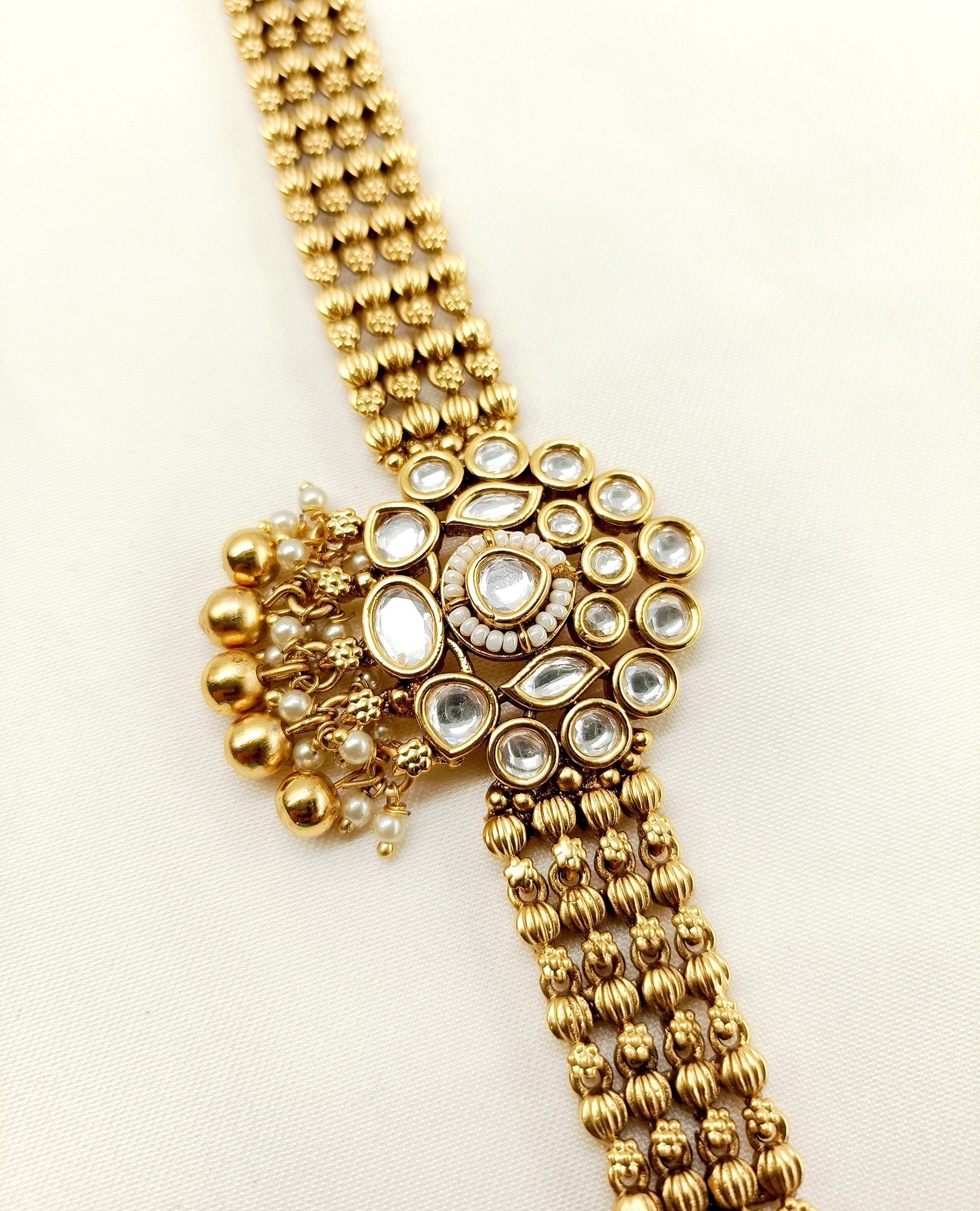 Kritanjali White Antique Sheeshpatti - qivii