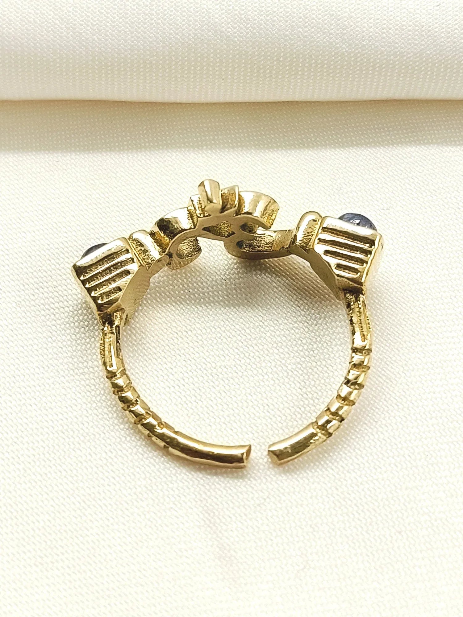 Ishani Blue Western Finger Ring