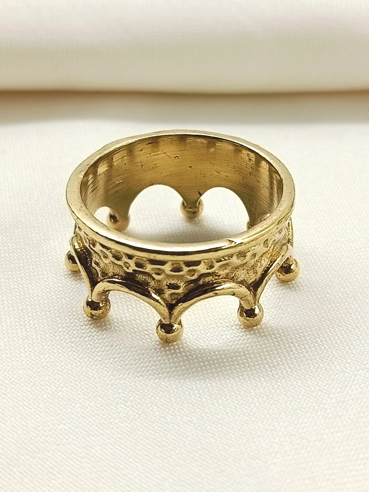 Anvika Golden Western Finger Ring