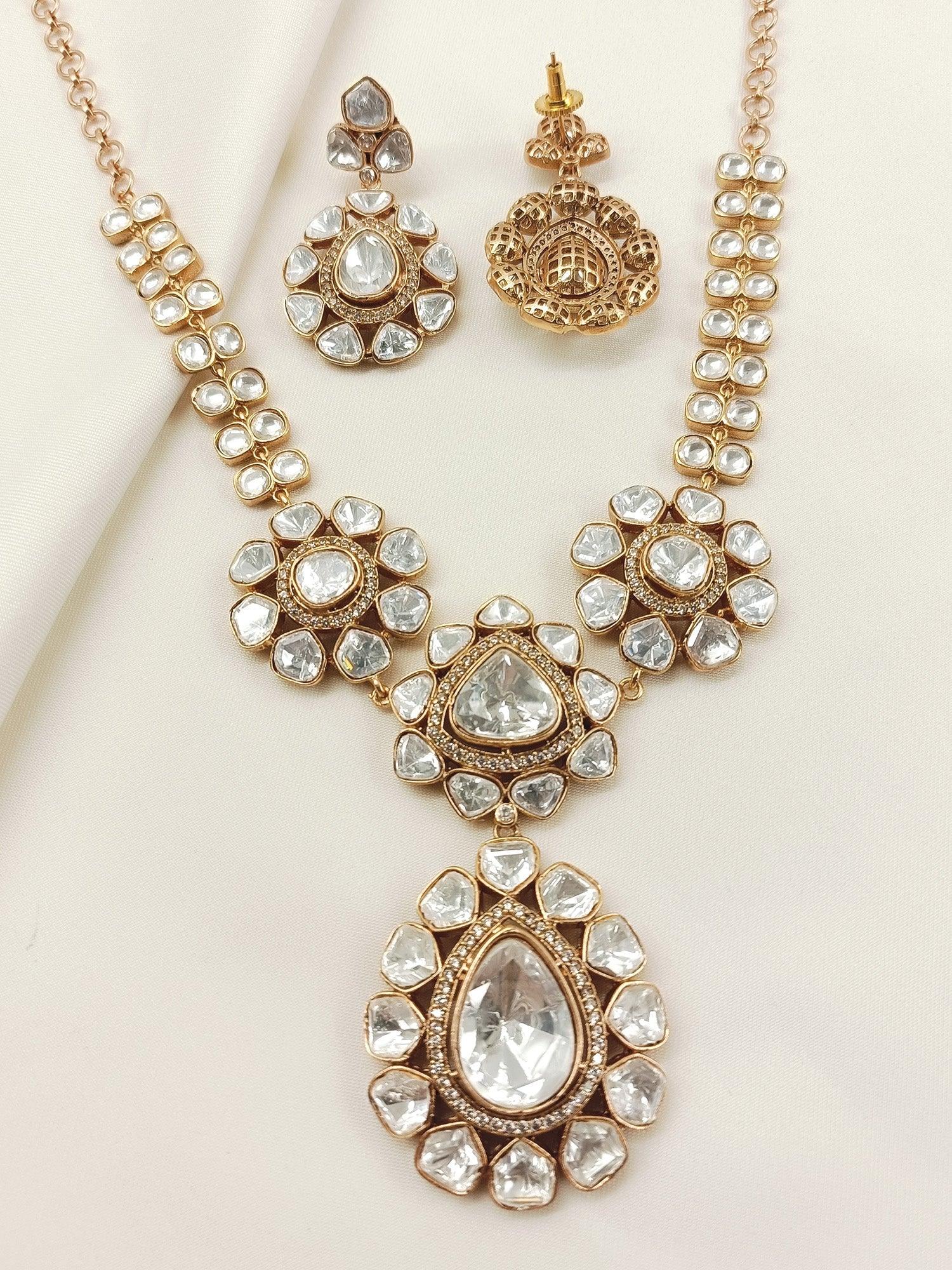 Vishnupriya White Kundan Necklace Set
