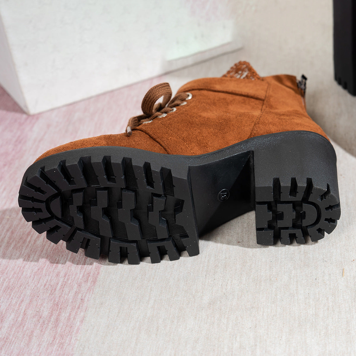 Women's Lace & Suede Heeled Boots - Chunky Heel Round Toe Vintage Ankle Boots (US 5-10.5)