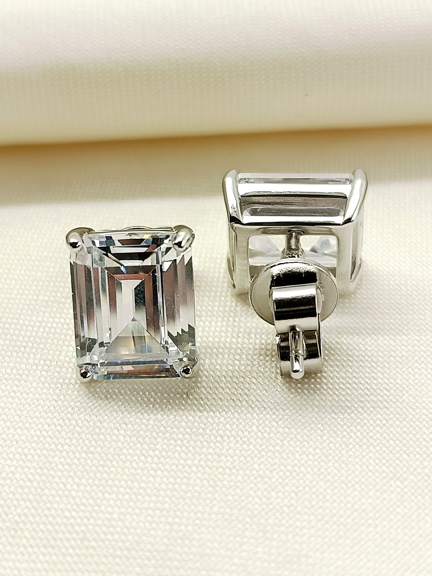 Illuminee 92.5 Silver Swarovski Stone Tops - qivii