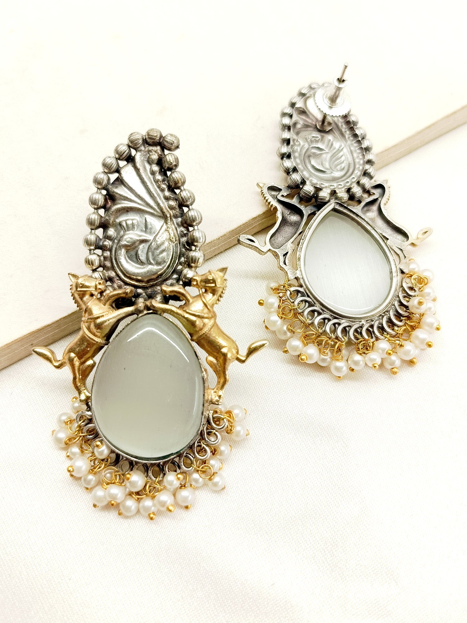 Danvi Grey Oxidized Earrings - qivii