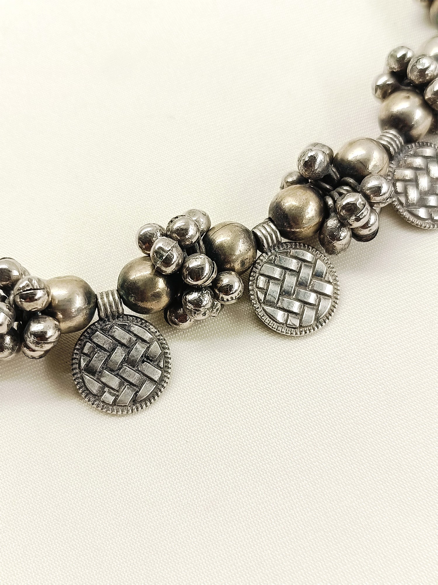 Tripti Plain Oxidized Neckpiece