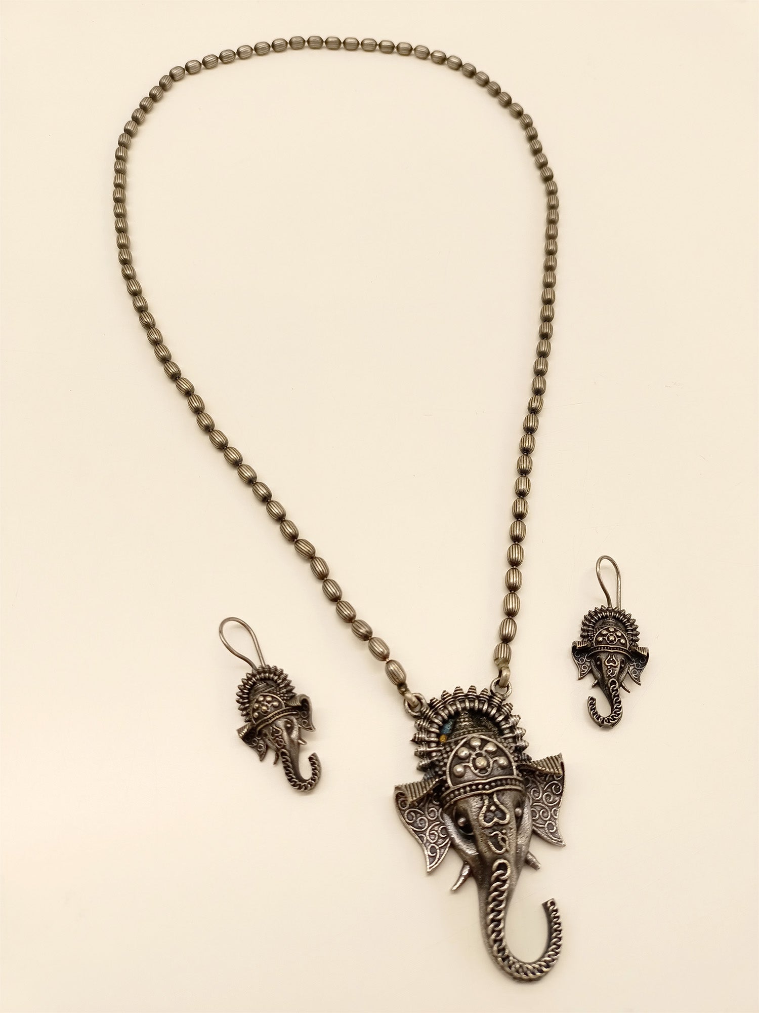 Neety Ganesha Oxidized Pendant Set - qivii